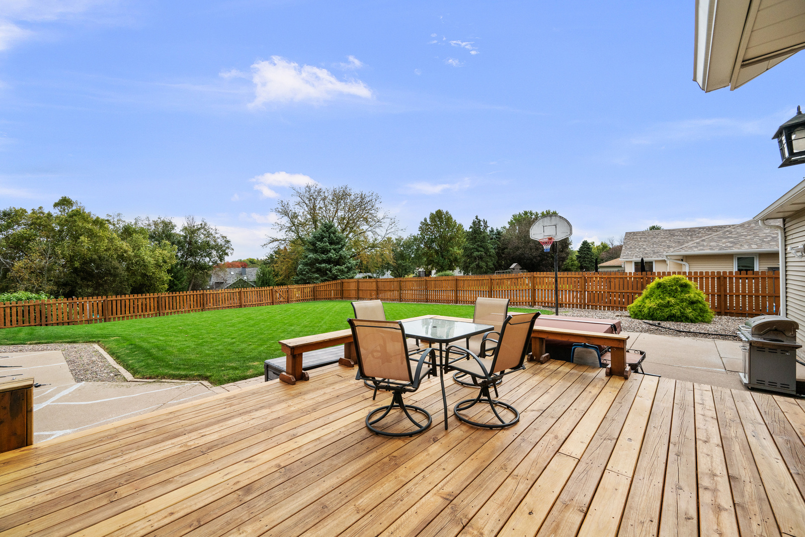 3415 Woodcrest Drive Property Photo 60