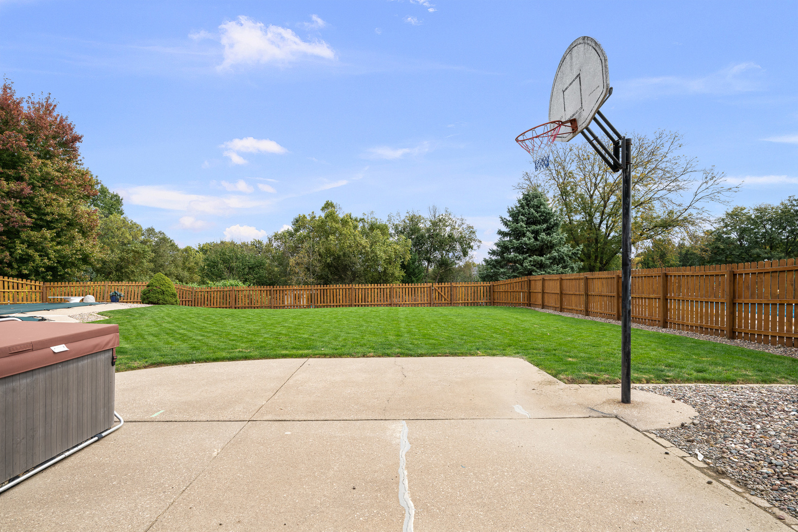 3415 Woodcrest Drive Property Photo 66