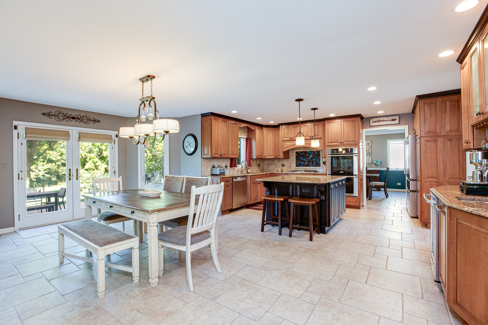 430 Hillandale Drive Property Photo 8