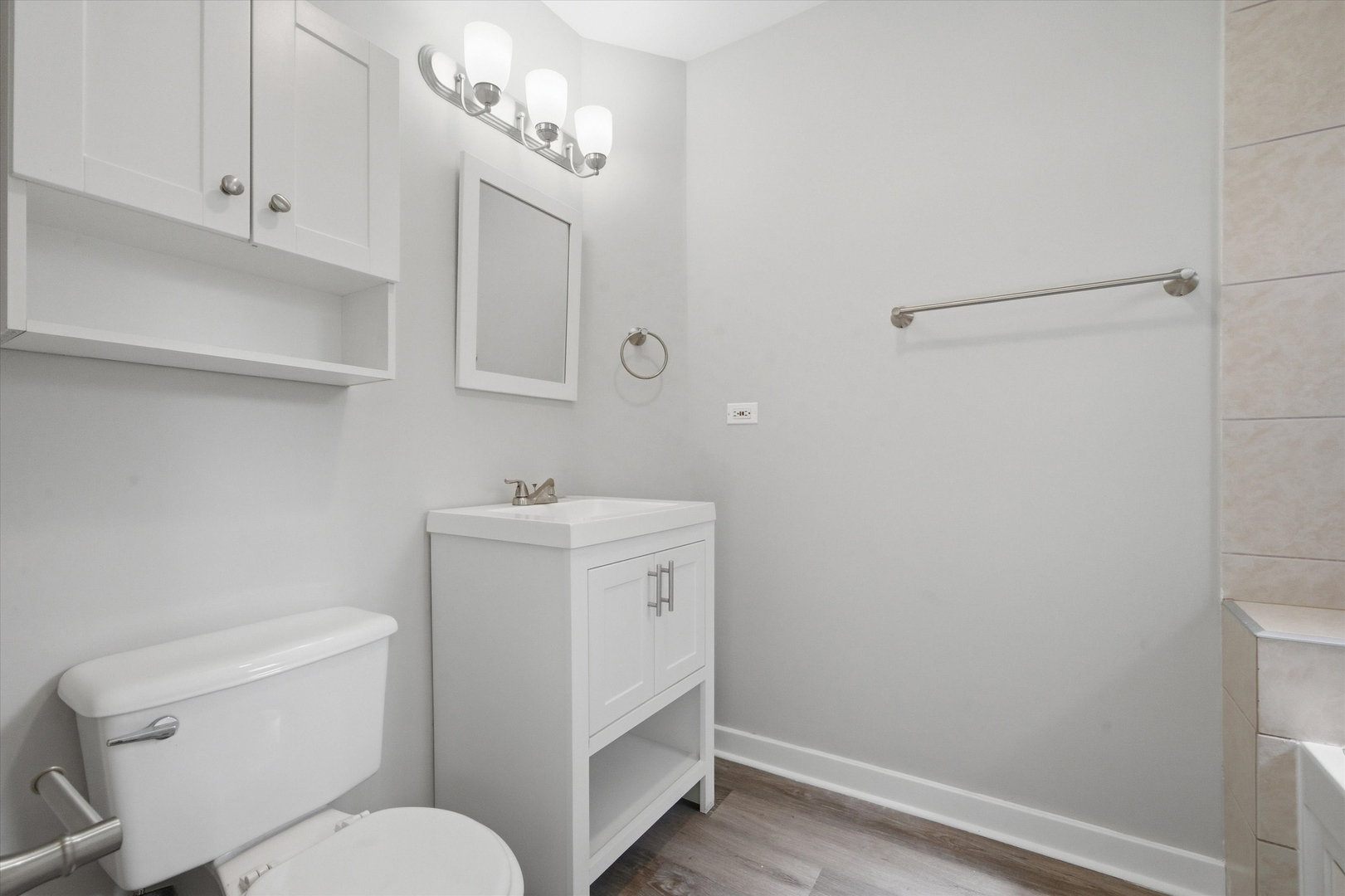 4858 S Indiana Avenue 204 Property Photo 9