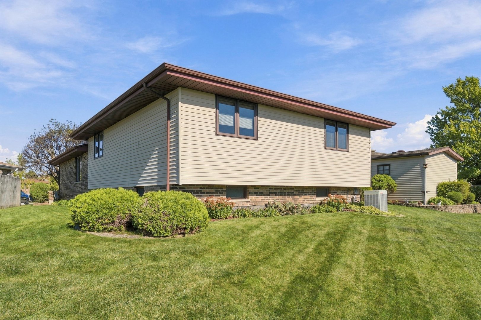 16042 85th Court Property Photo 25