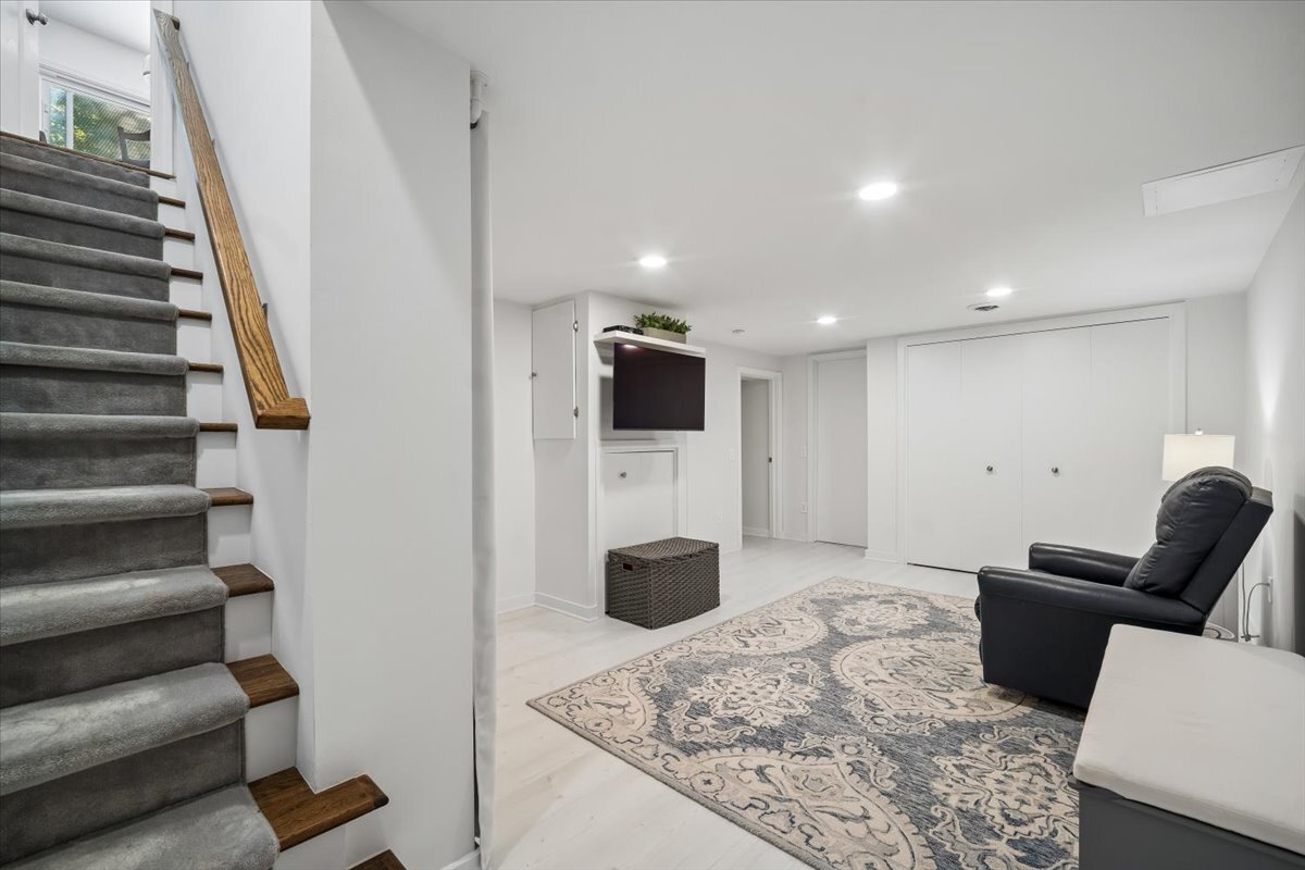 1709 Ronzheimer Avenue Property Photo 20