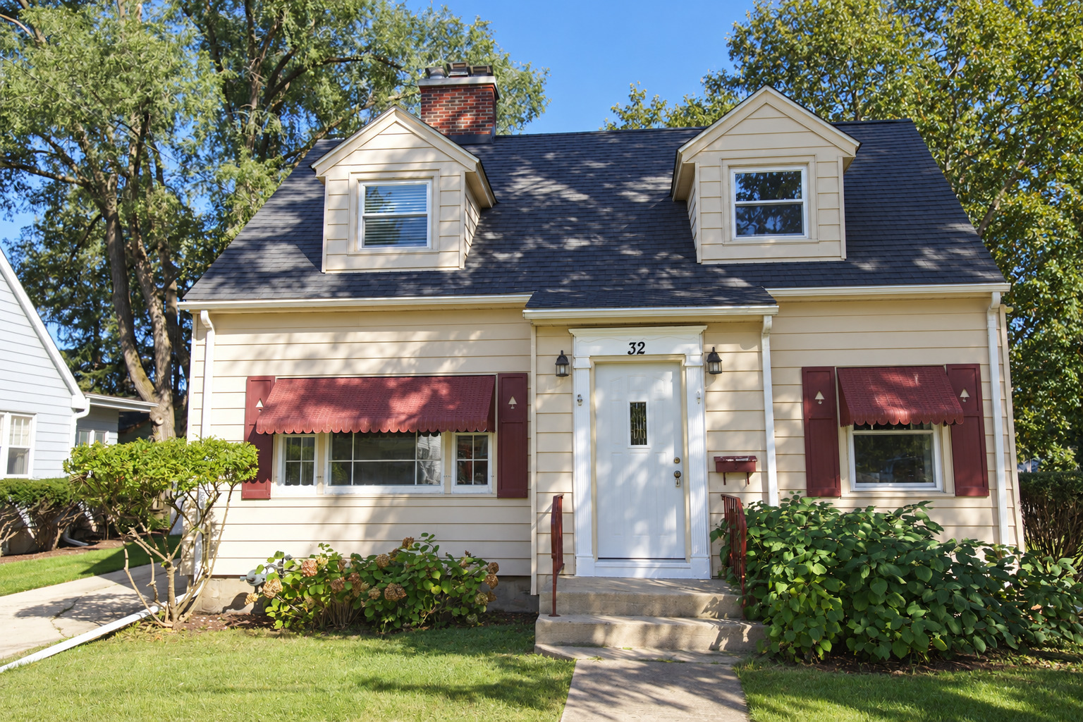 32 S College Street Property Photo 1