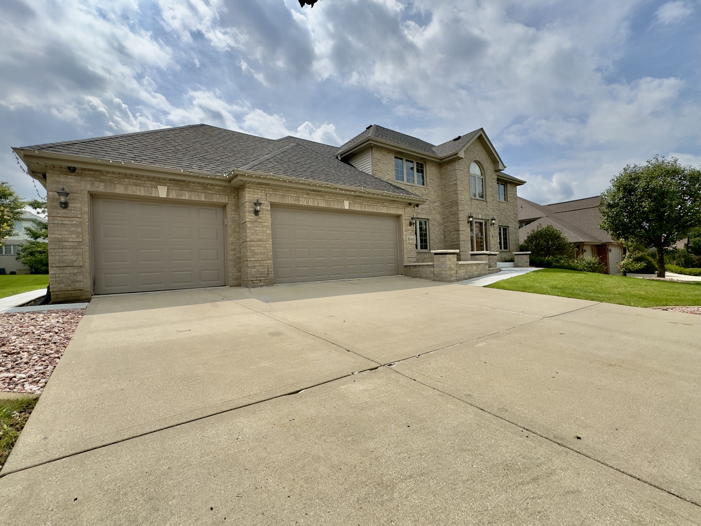 10433 Amber Lane Property Photo 3