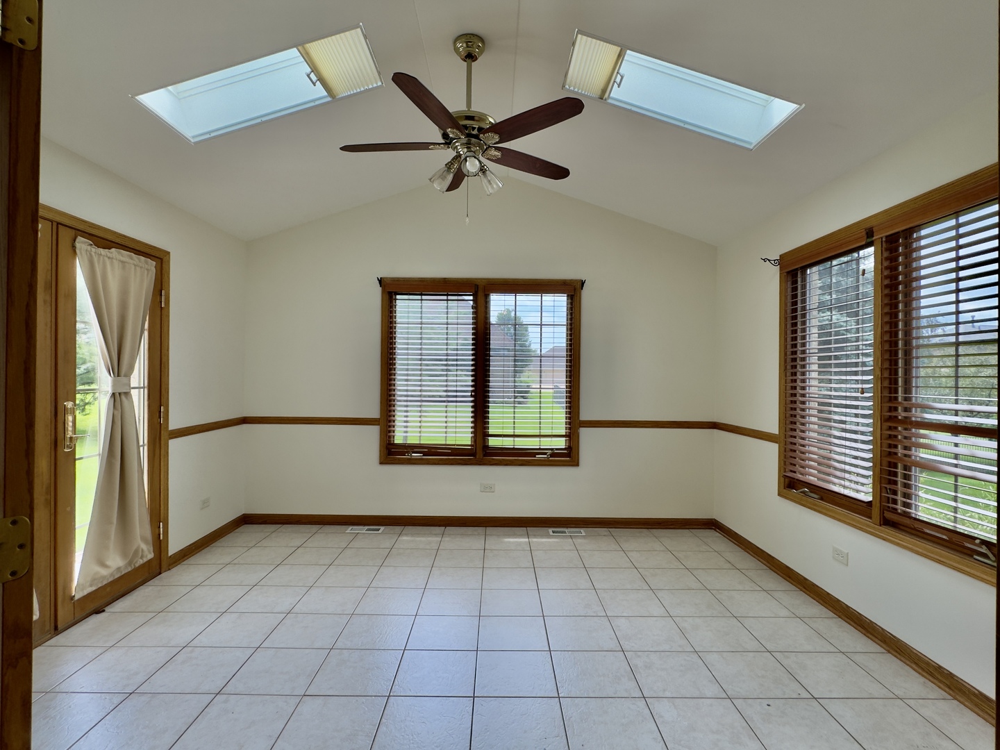 10433 Amber Lane Property Photo 18