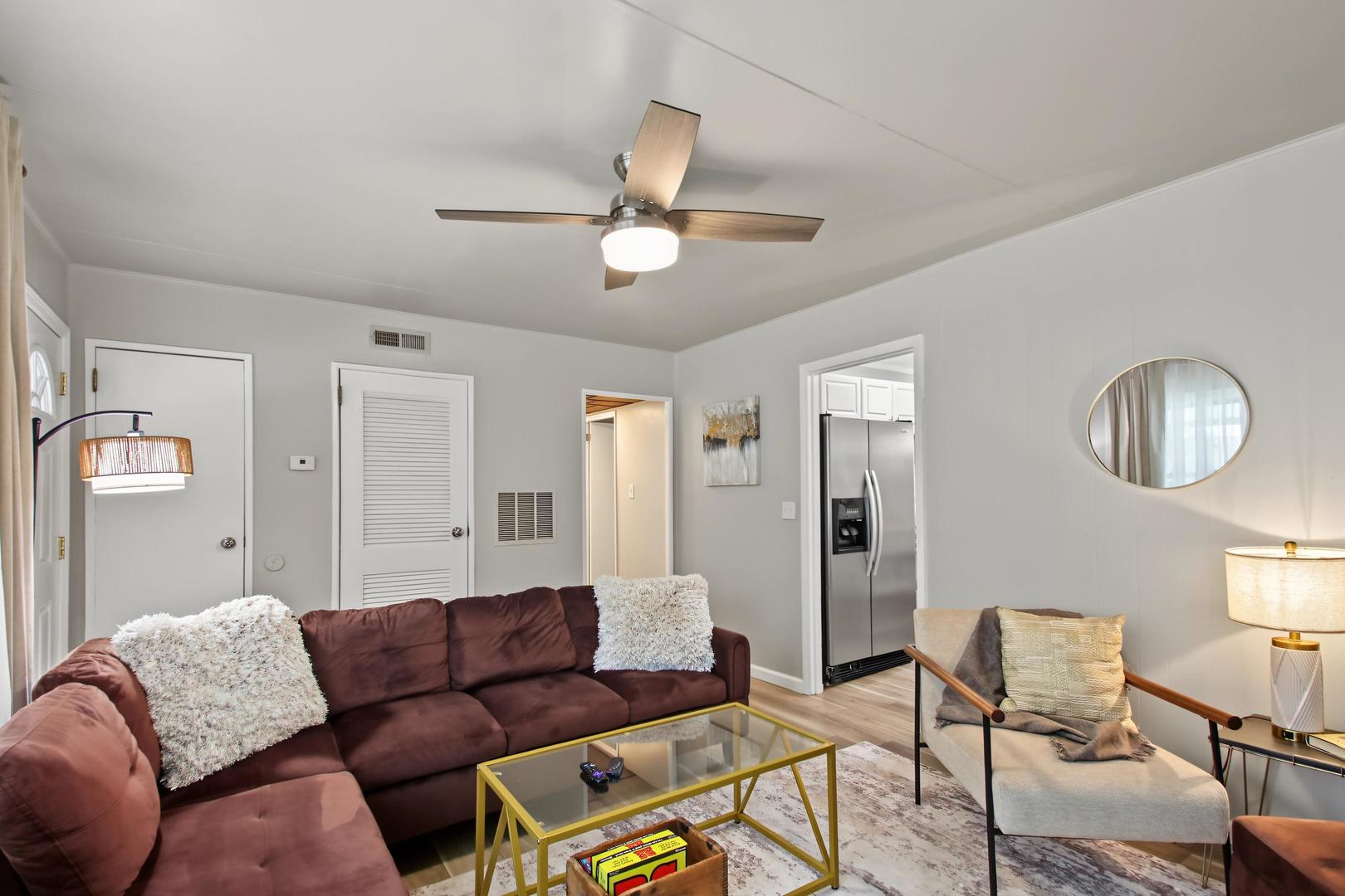 1818 Highland Drive Property Photo 4