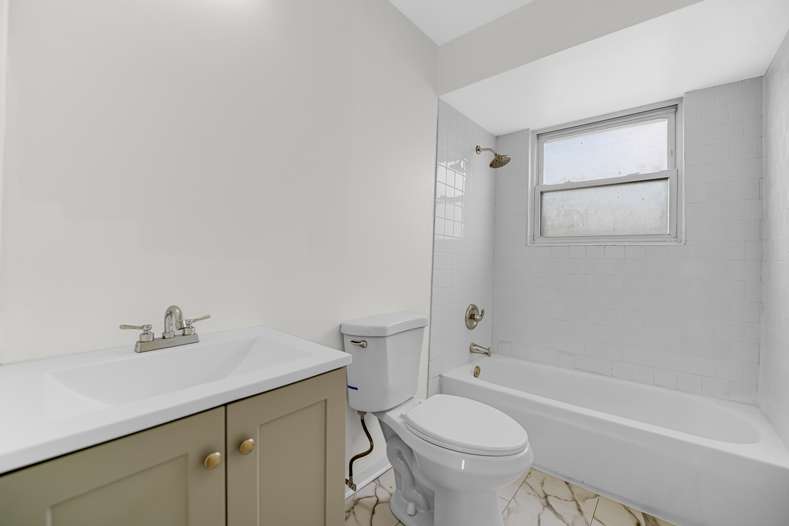 14544 S San Francisco Avenue Property Photo 9