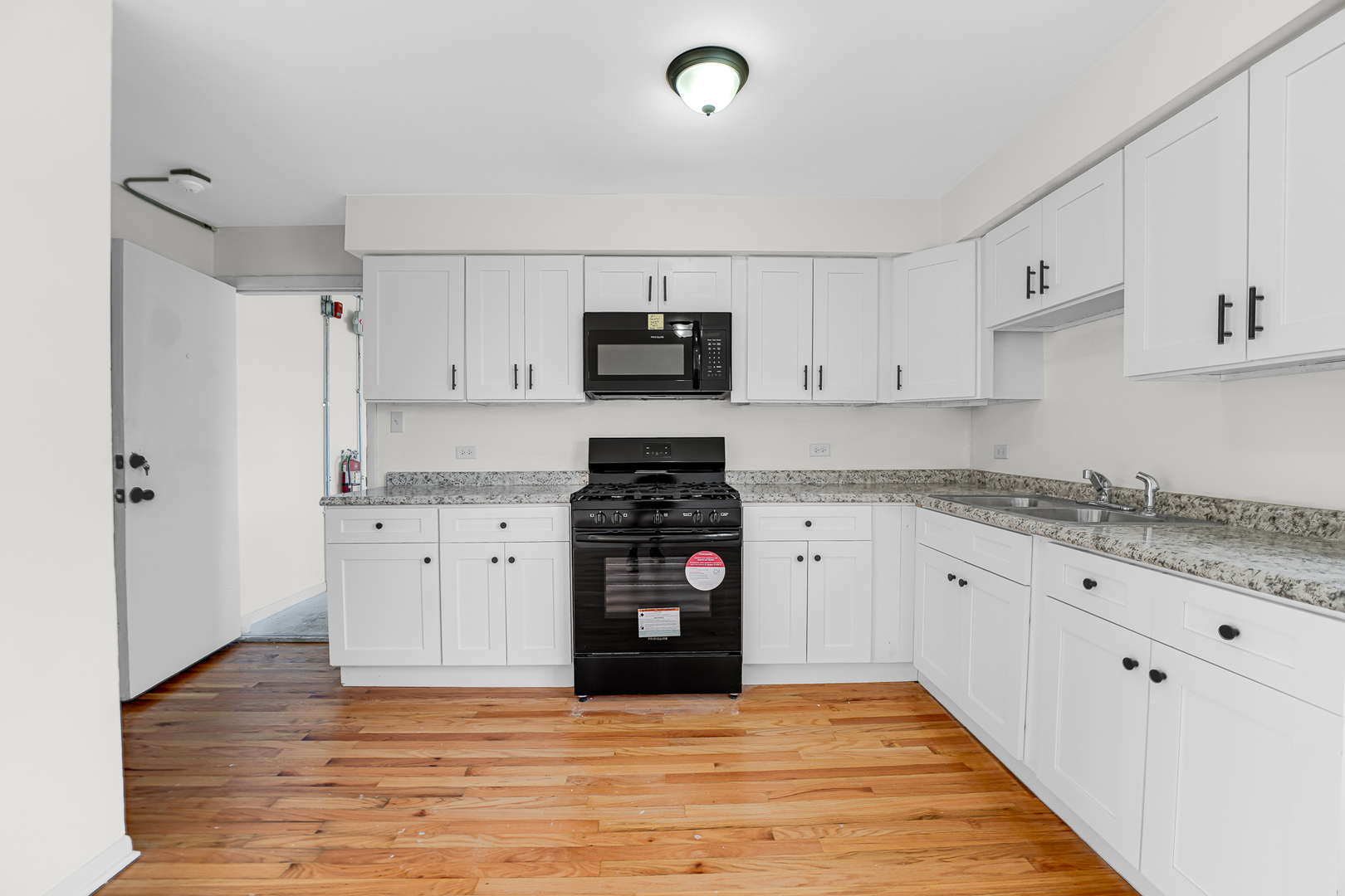 14544 S San Francisco Avenue Property Photo 14