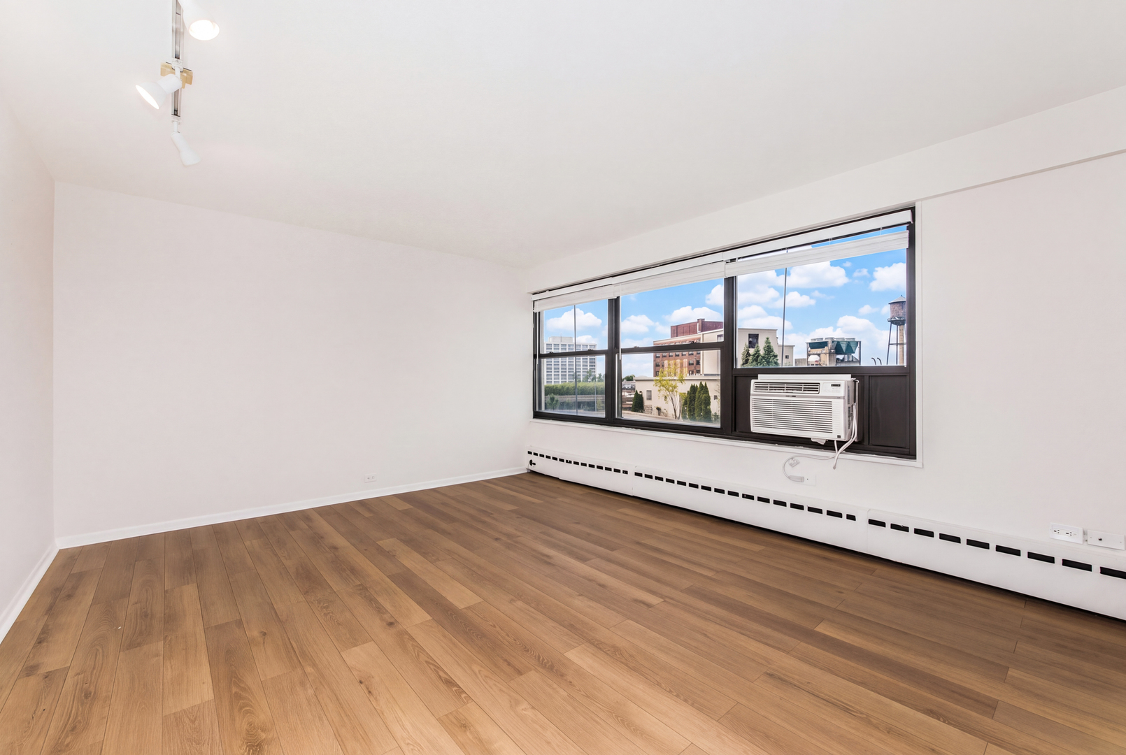 3410 N Lake Shore Drive 15g Property Photo 4