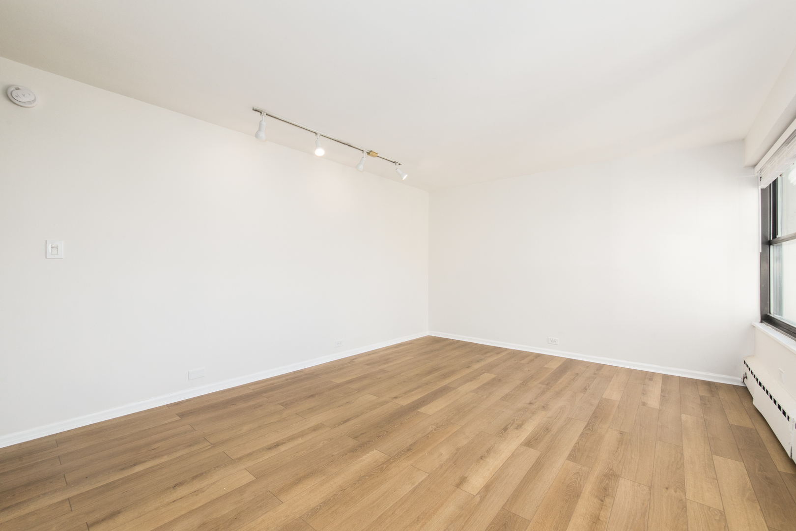3410 N Lake Shore Drive 15g Property Photo 7