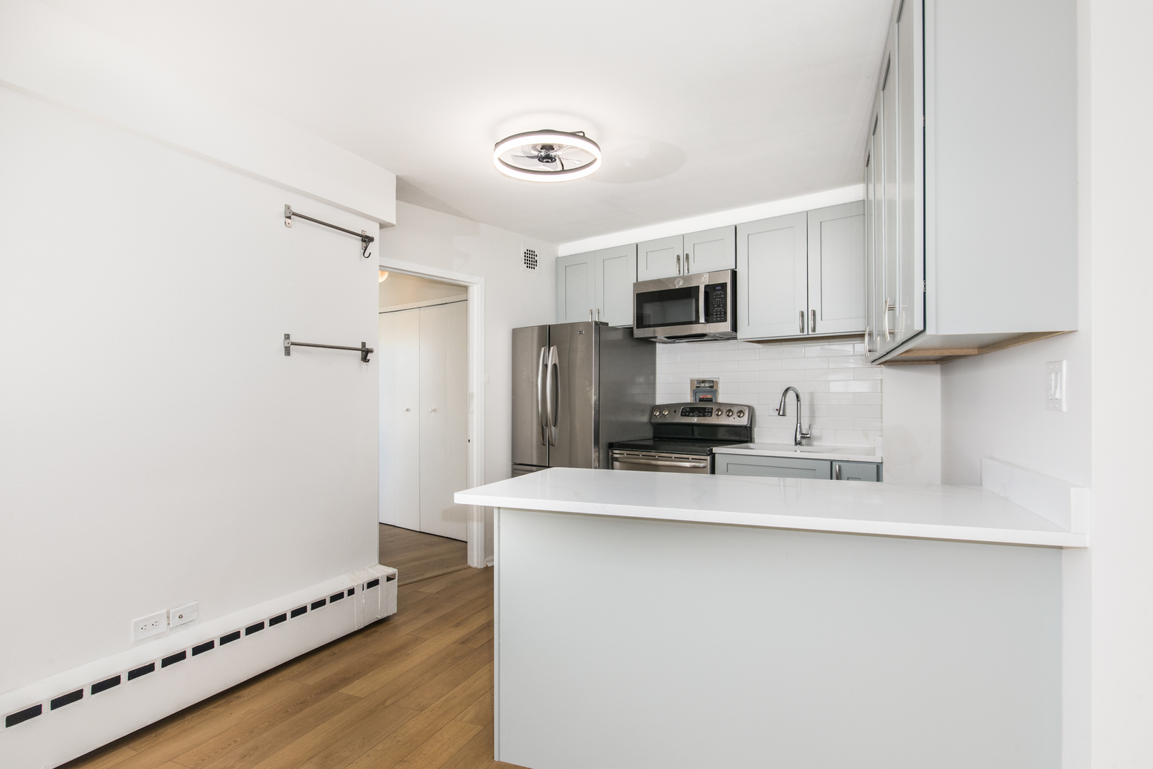 3410 N Lake Shore Drive 15g Property Photo 8