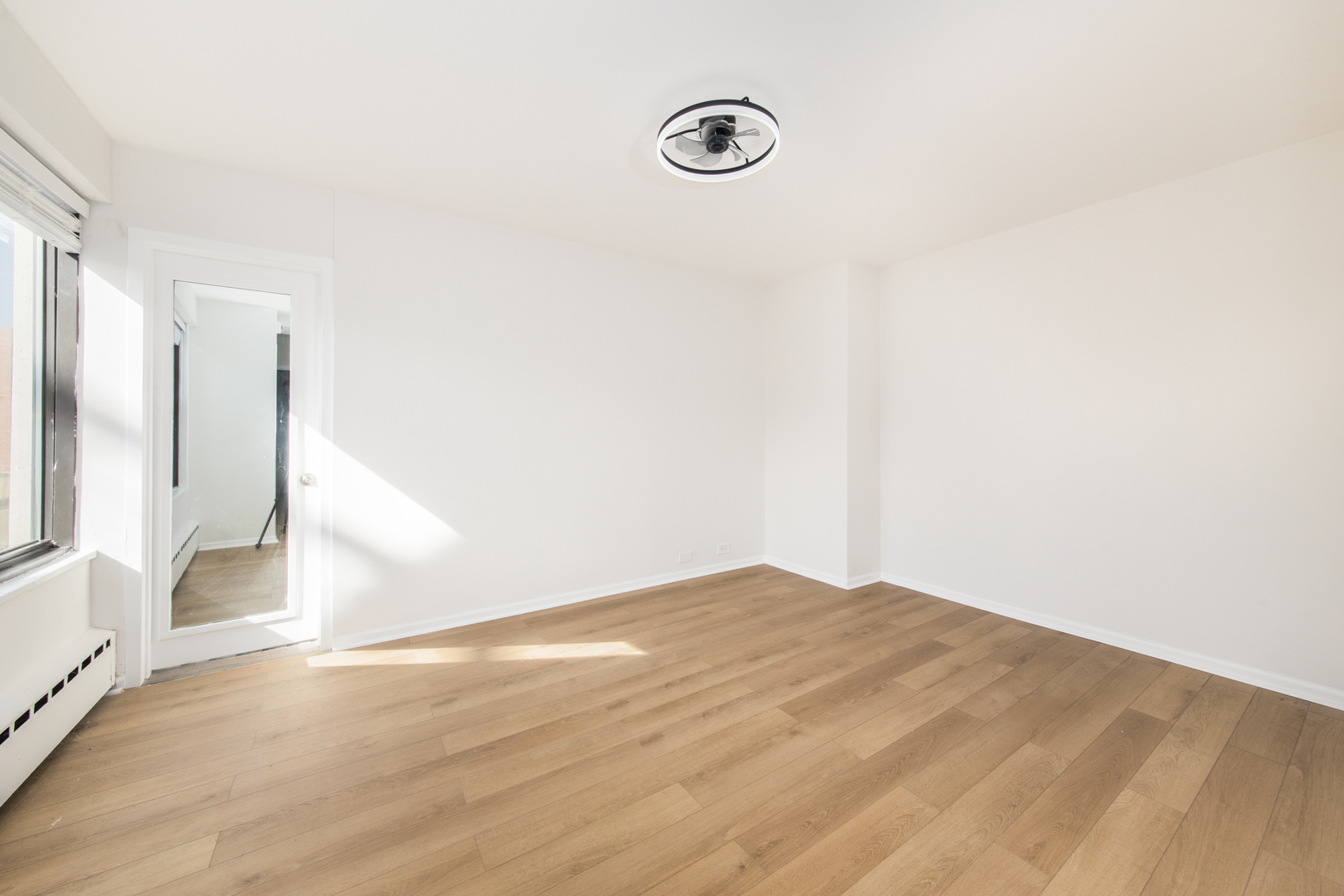 3410 N Lake Shore Drive 15g Property Photo 12