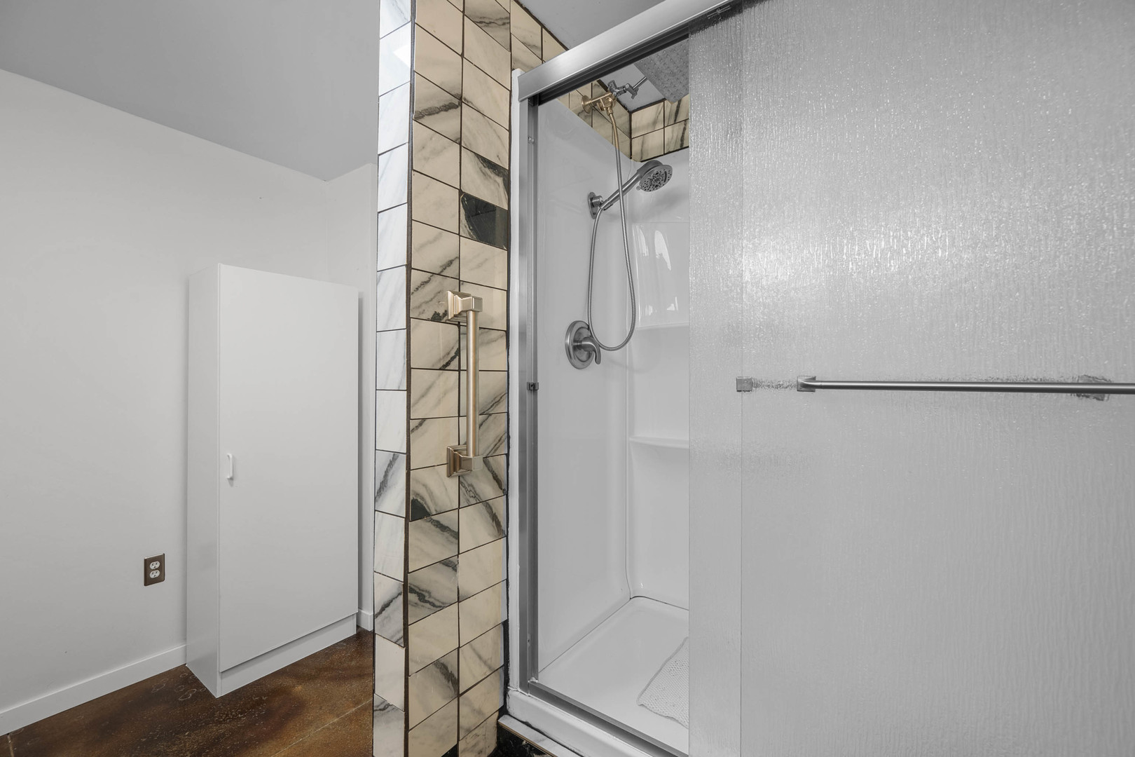 955 300th Street Property Photo 18
