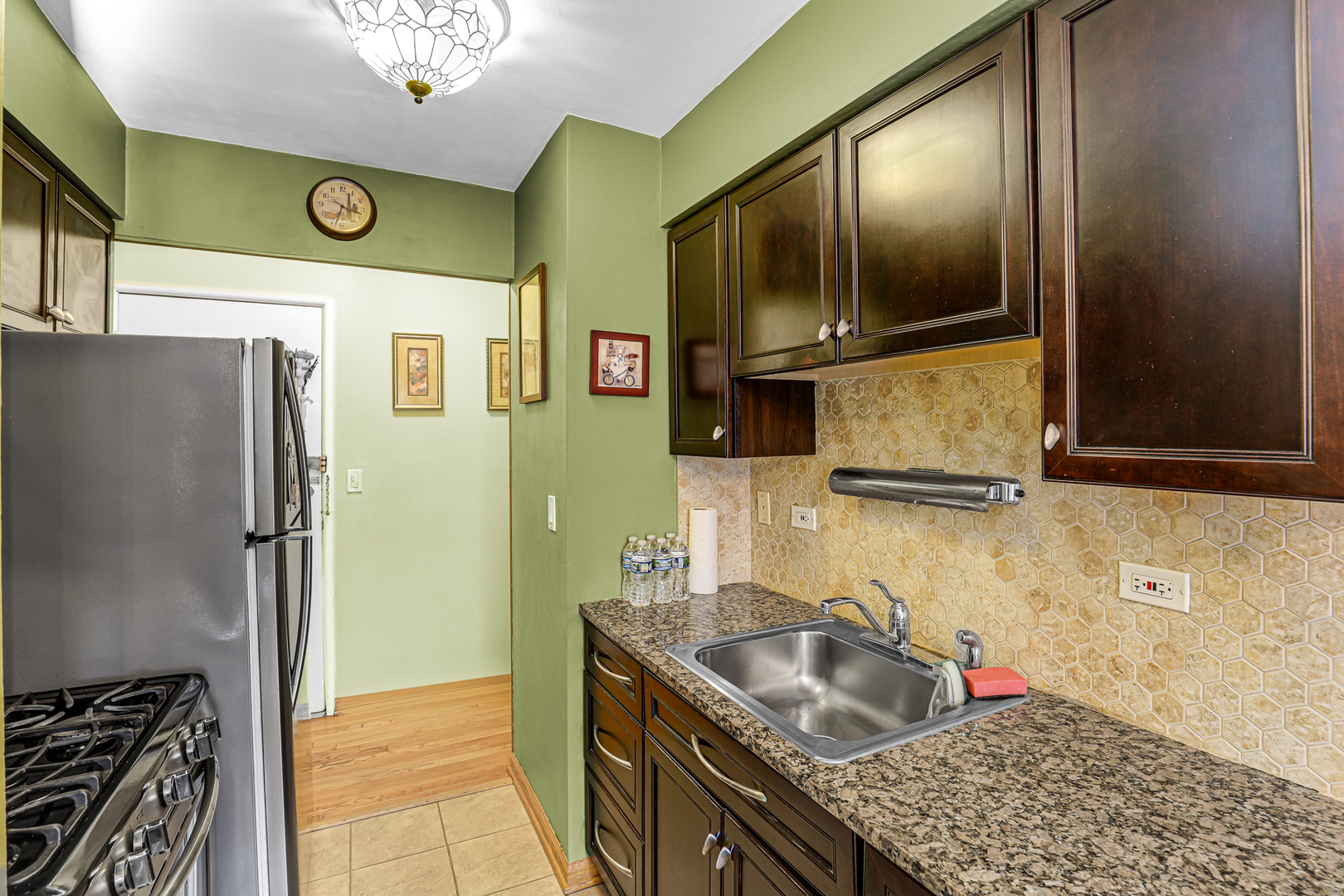 2629 N Hampden Court 502 Property Photo 4