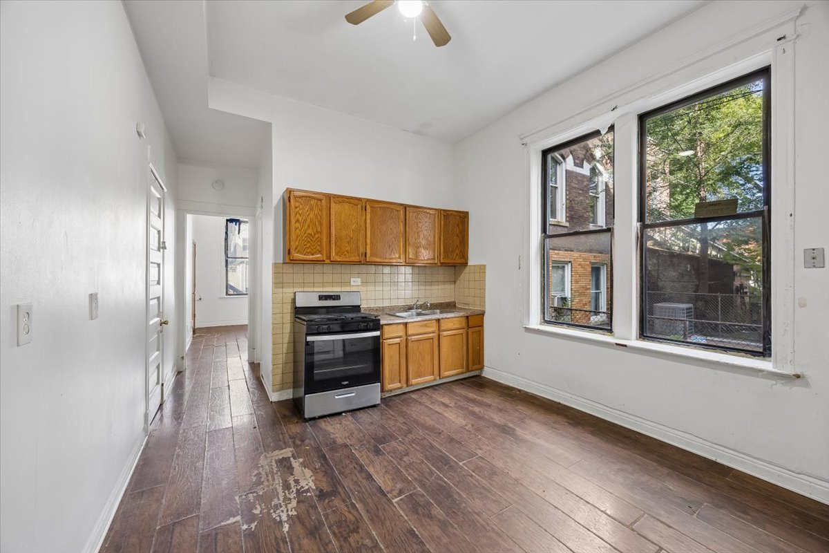 2706 S Saint Louis Avenue Property Photo 13