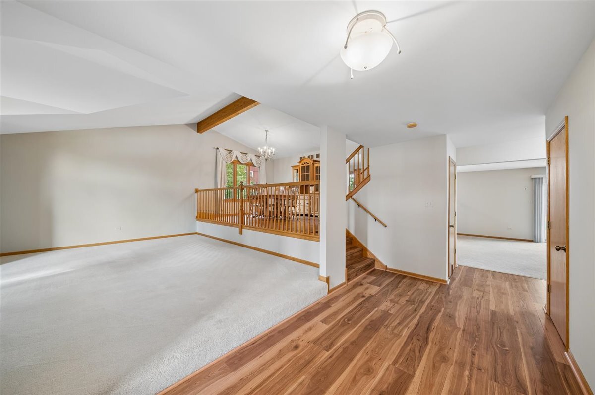8424 Hollybrook Lane Property Photo 4