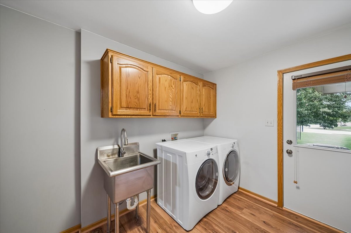 8424 Hollybrook Lane Property Photo 16