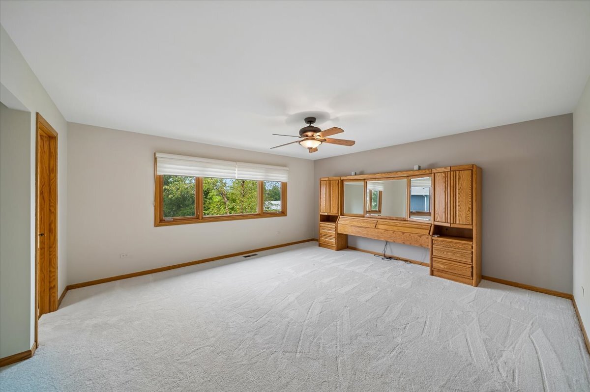 8424 Hollybrook Lane Property Photo 18