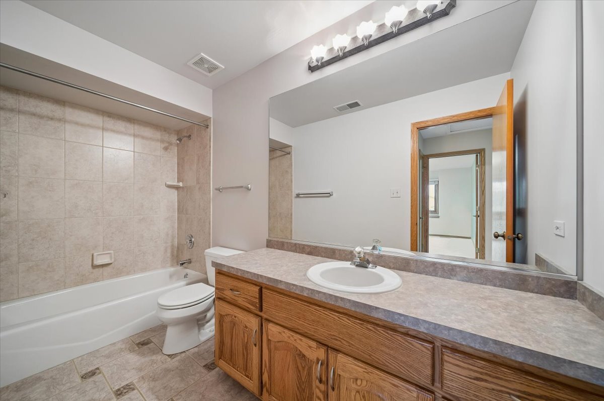 8424 Hollybrook Lane Property Photo 24