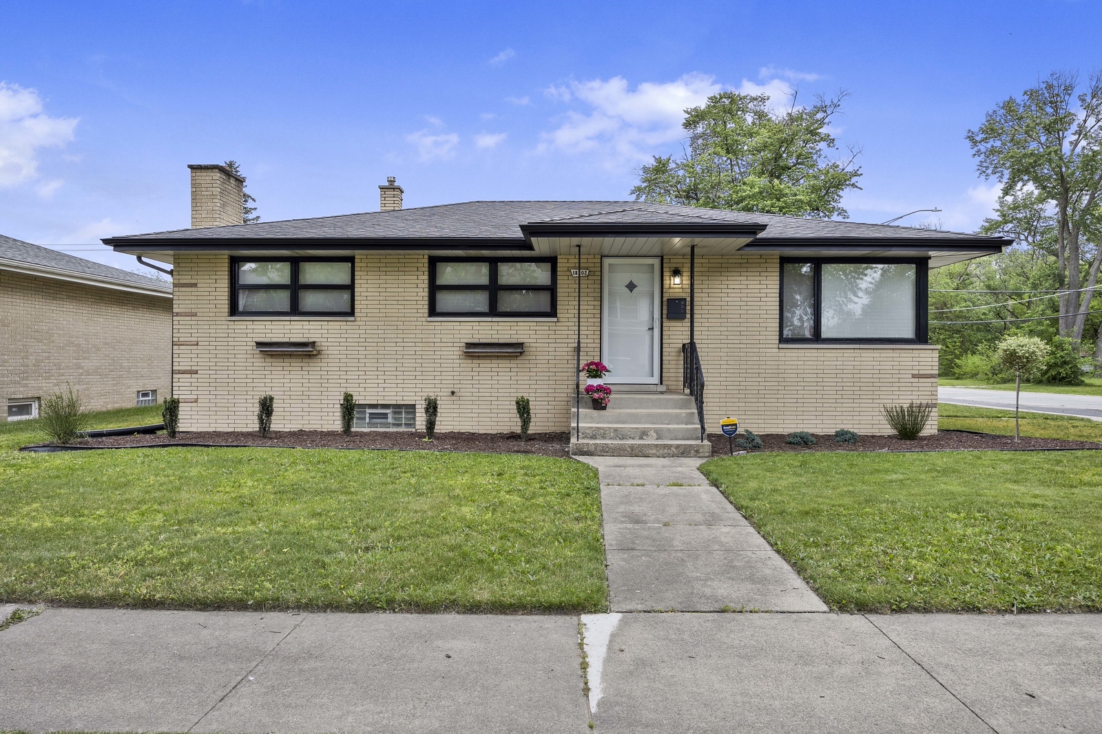 18202 Locust Street Property Photo 1