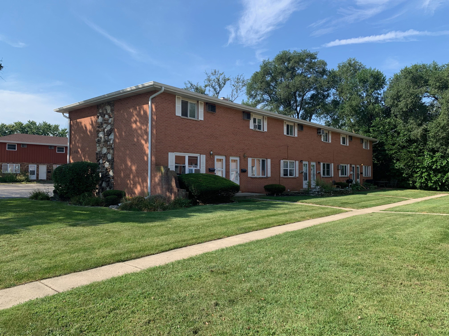 1227 Town Crest Drive C Property Photo 1