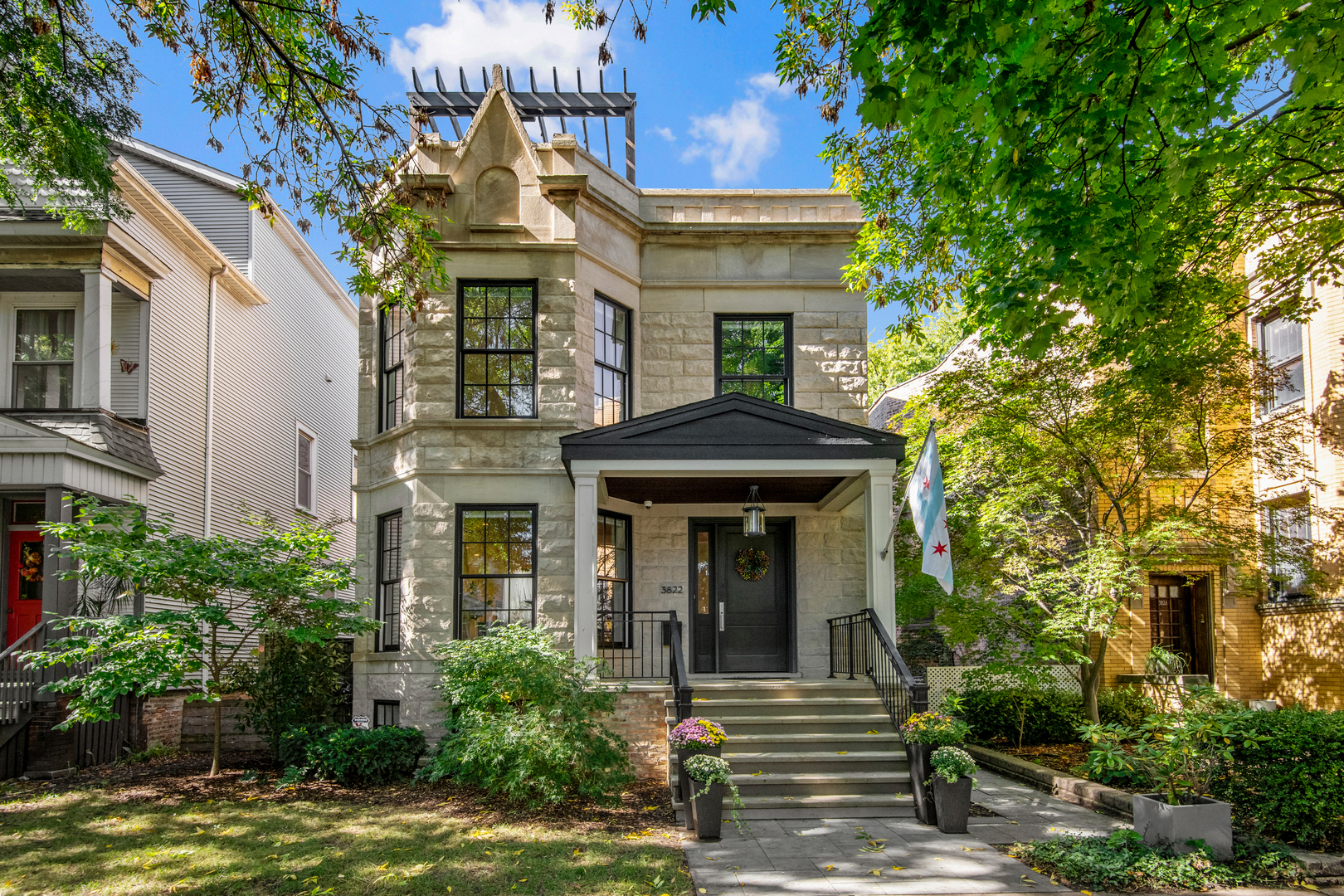 3822 N Hoyne Avenue Property Photo 1