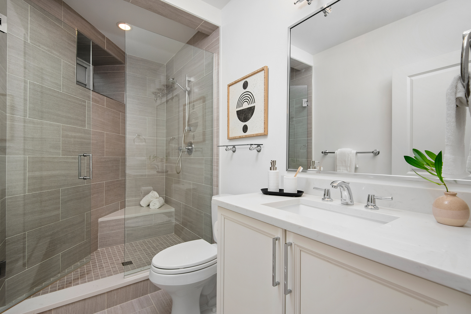3822 N Hoyne Avenue Property Photo 31