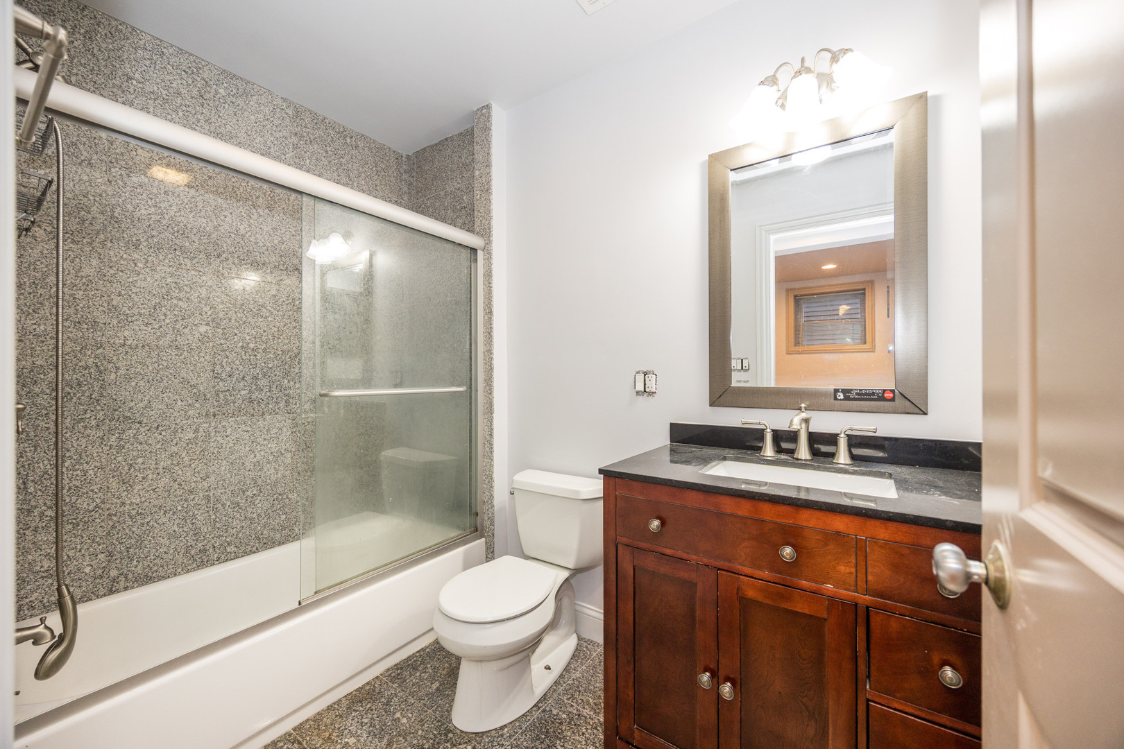 3616 N Christiana Avenue Property Photo 13