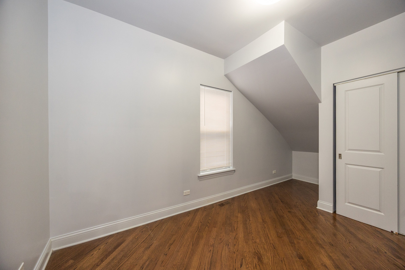 3616 N Christiana Avenue Property Photo 19