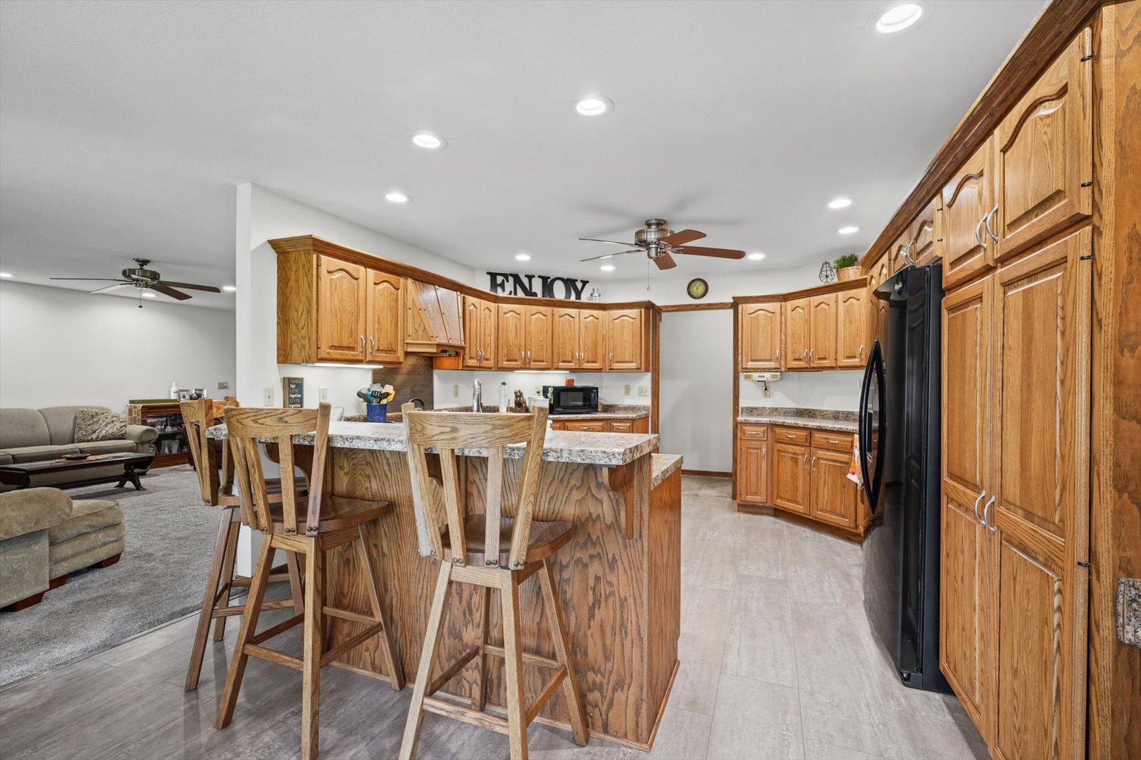 605 S Harrison Street Property Photo 15