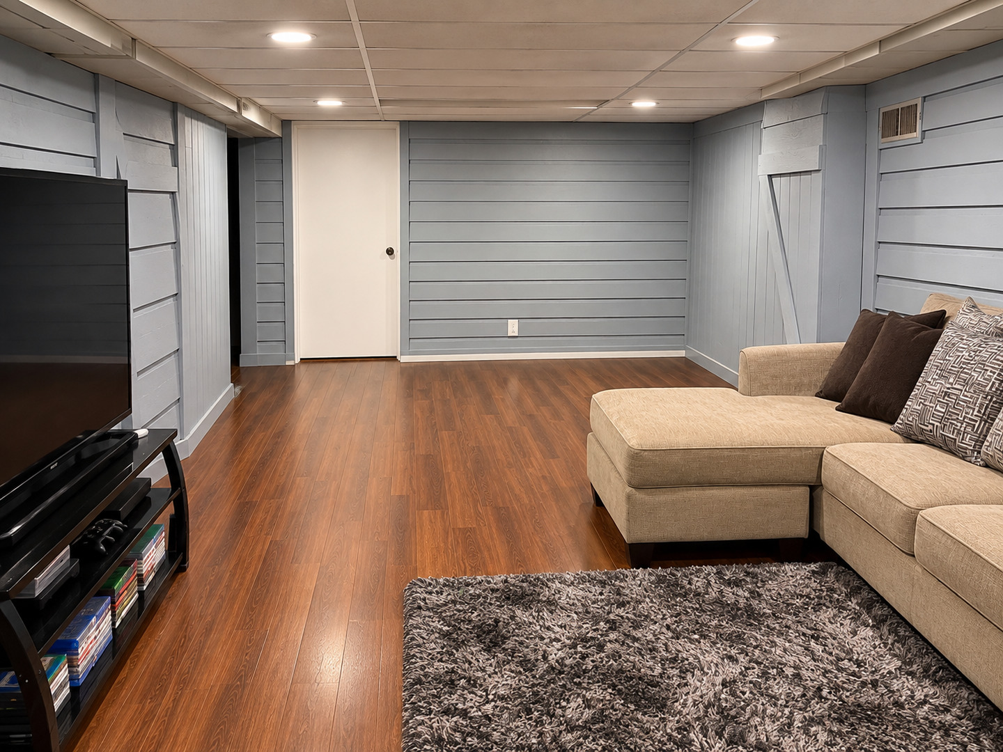 123 James Street Property Photo 15