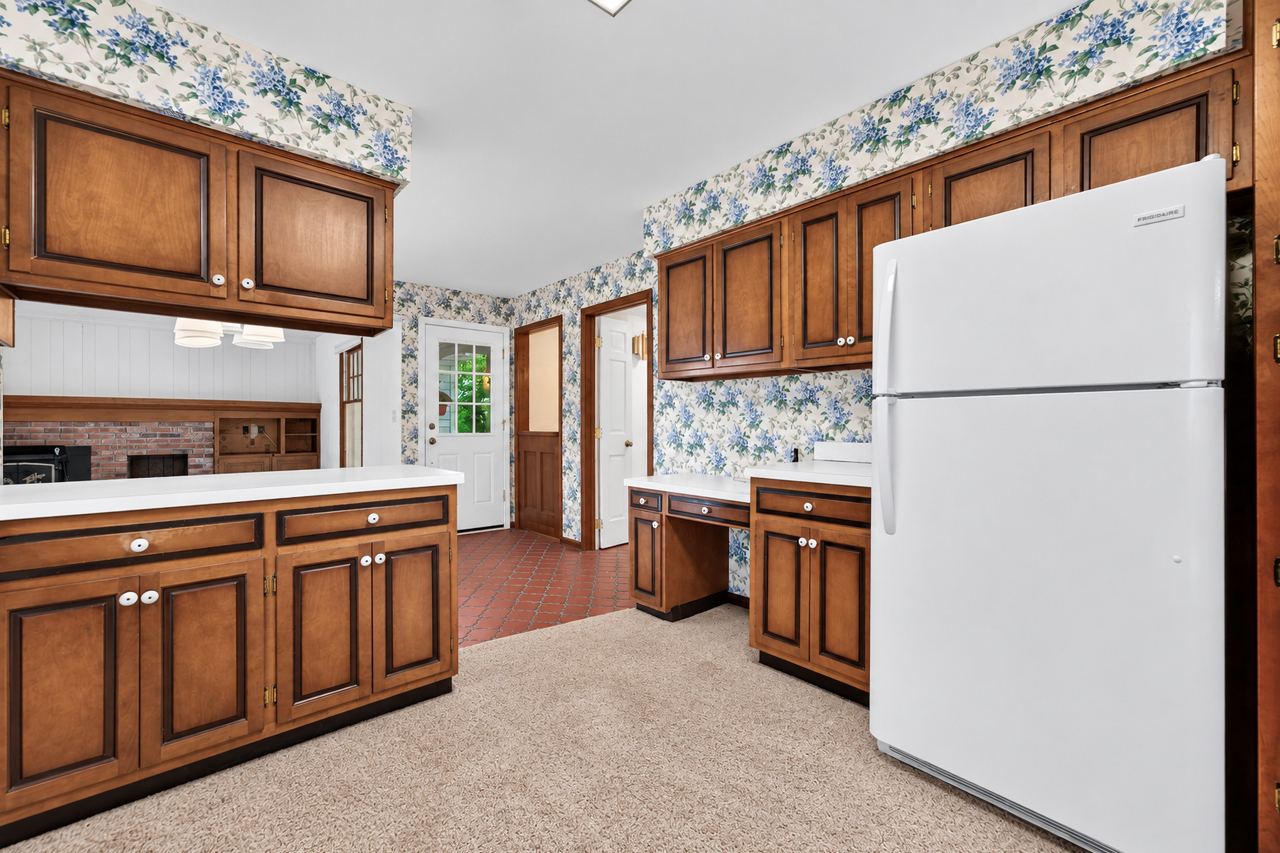 3125 Spring Lake Drive Property Photo 19