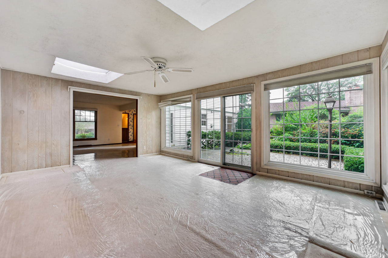 3125 Spring Lake Drive Property Photo 31
