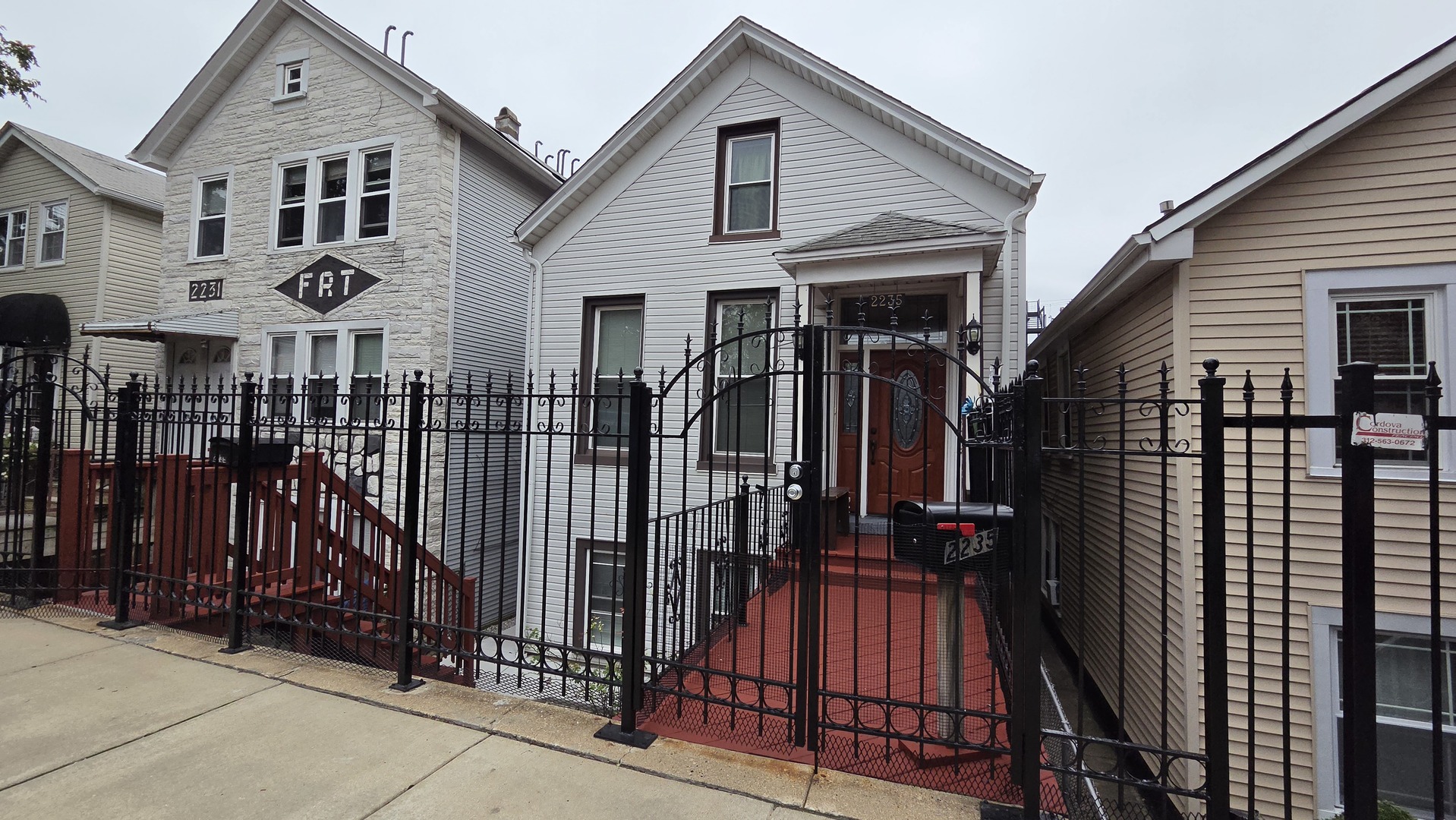 2235 W 21st Place B Property Photo 1