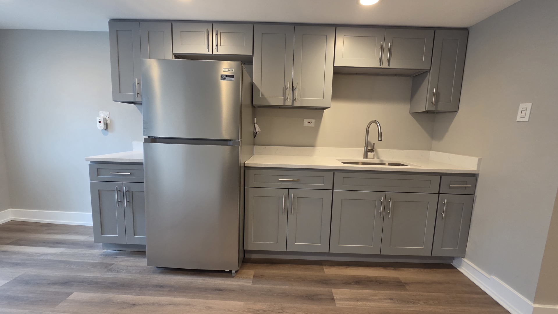 2235 W 21st Place B Property Photo 8