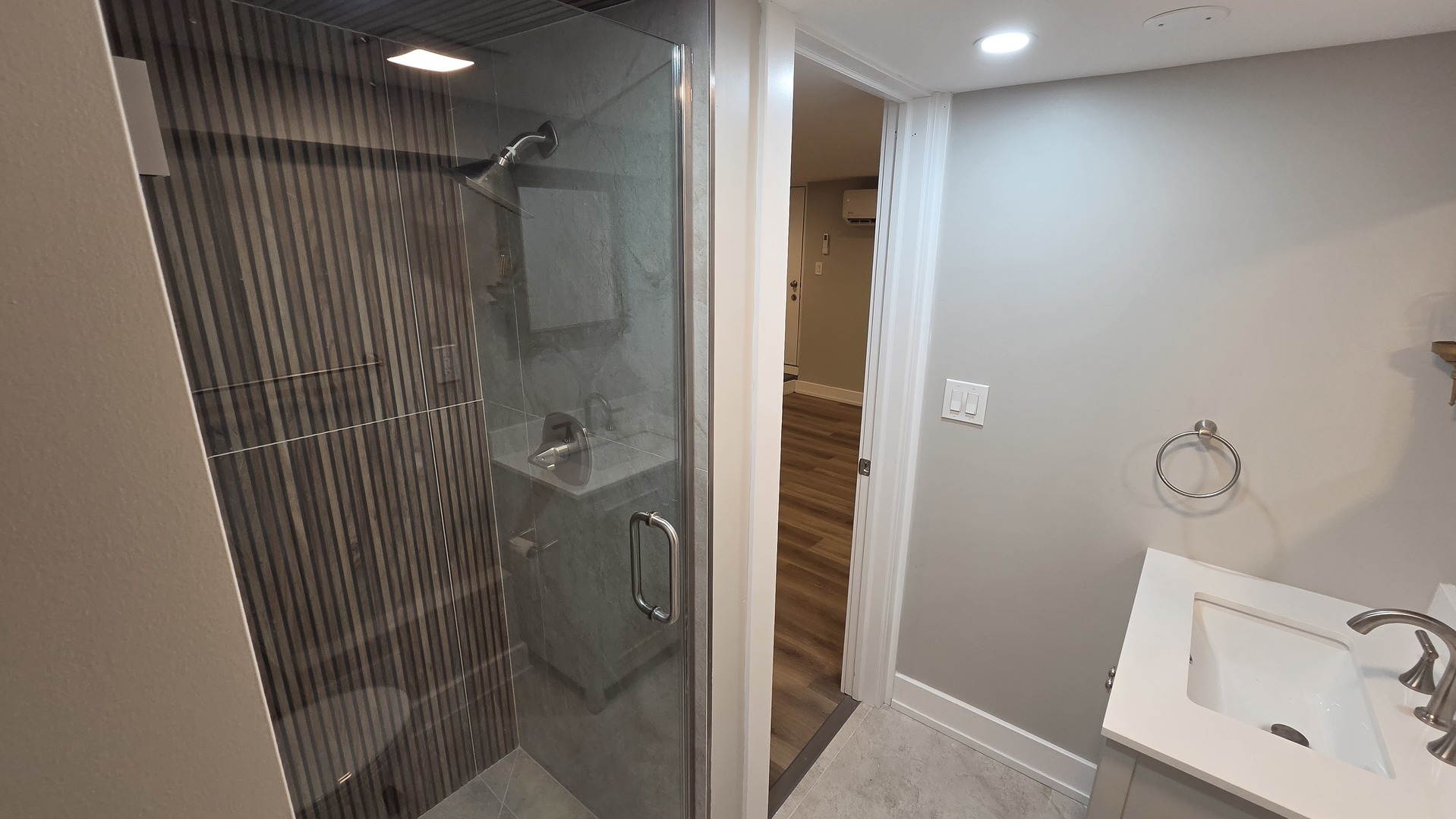 2235 W 21st Place B Property Photo 10