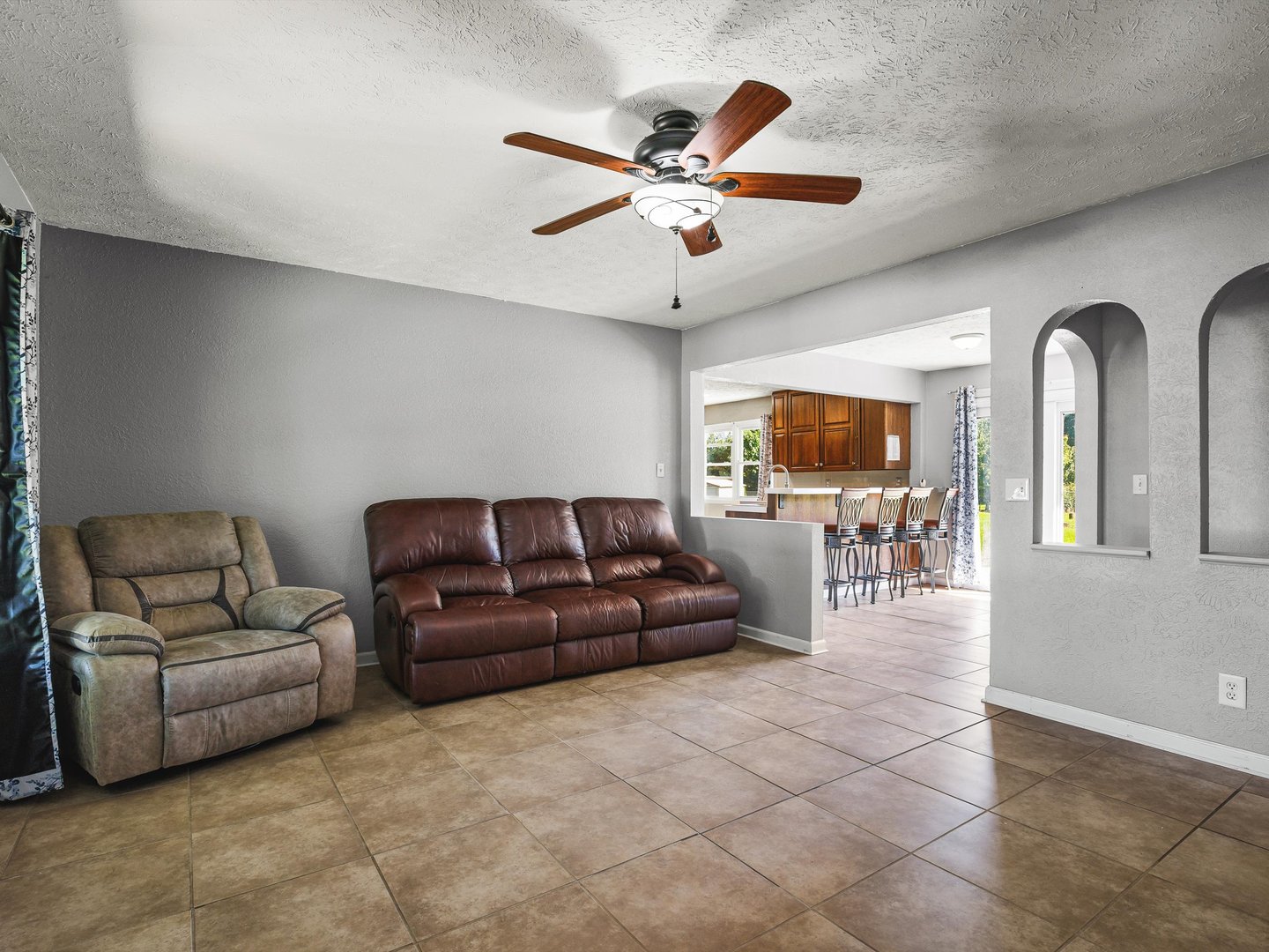 8523 Terrang Court Property Photo 5