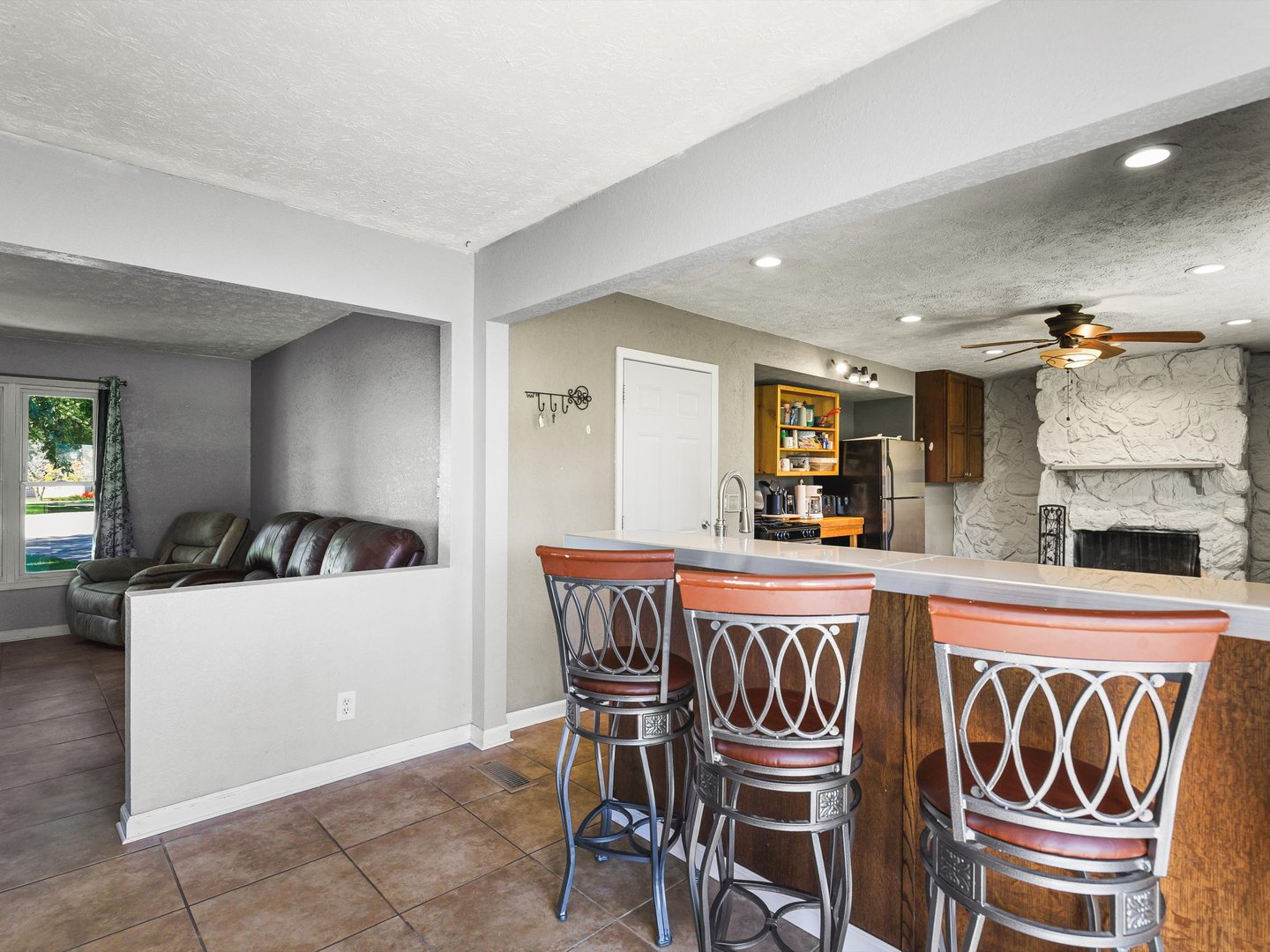 8523 Terrang Court Property Photo 9