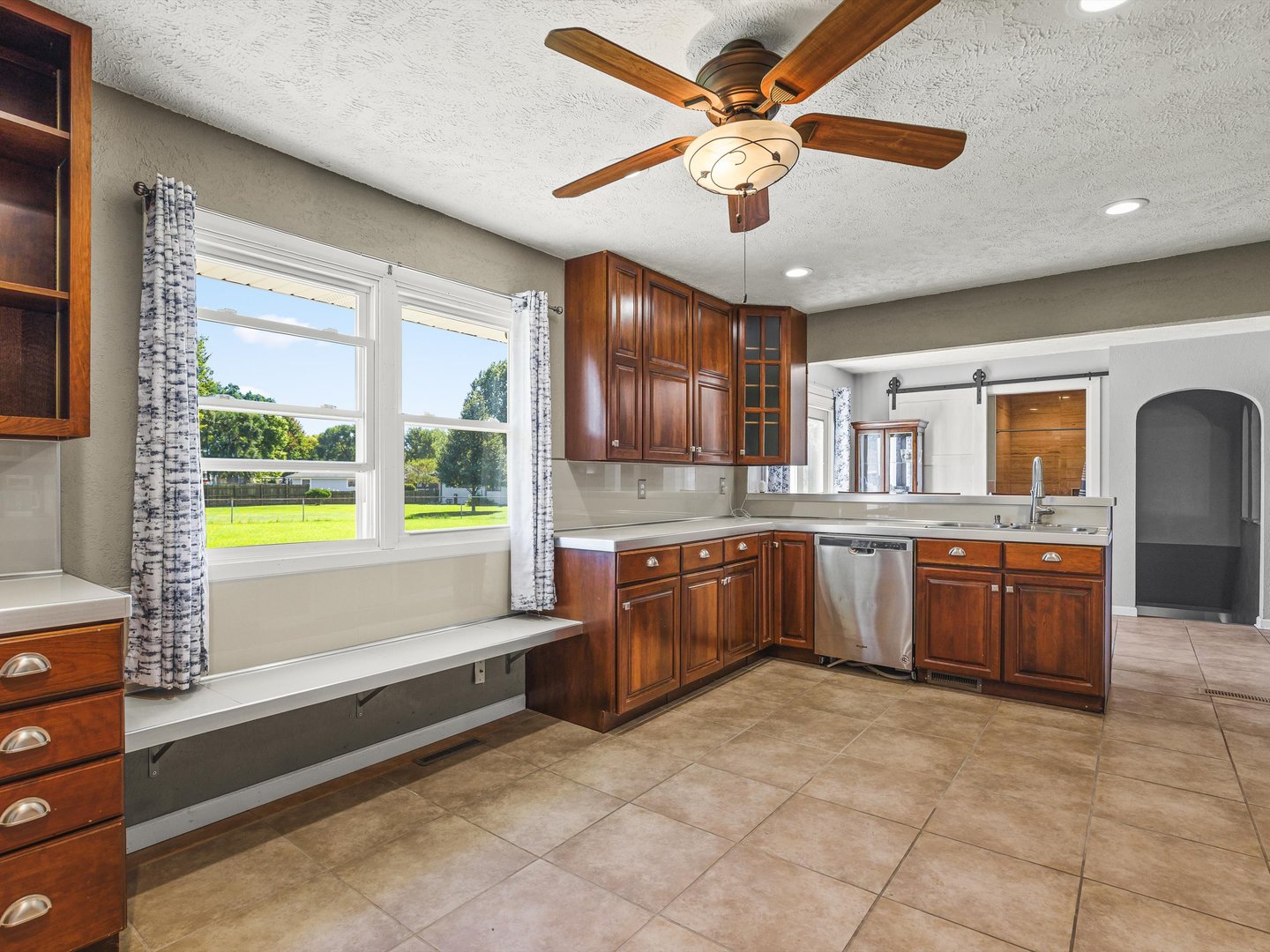 8523 Terrang Court Property Photo 12
