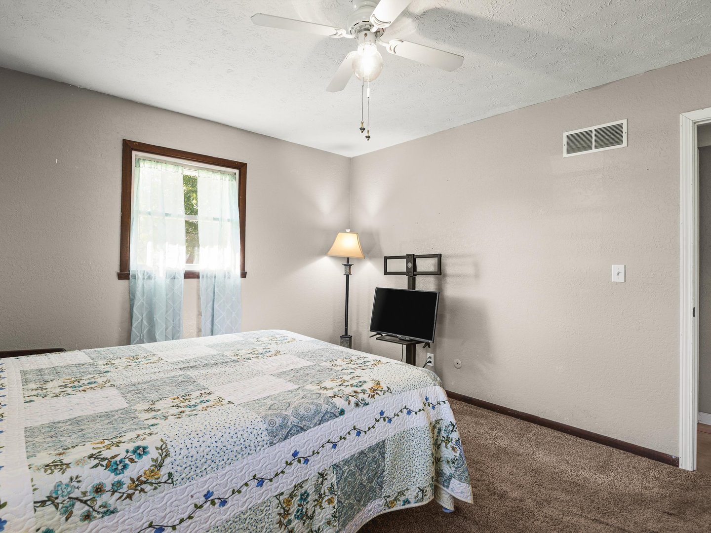8523 Terrang Court Property Photo 18