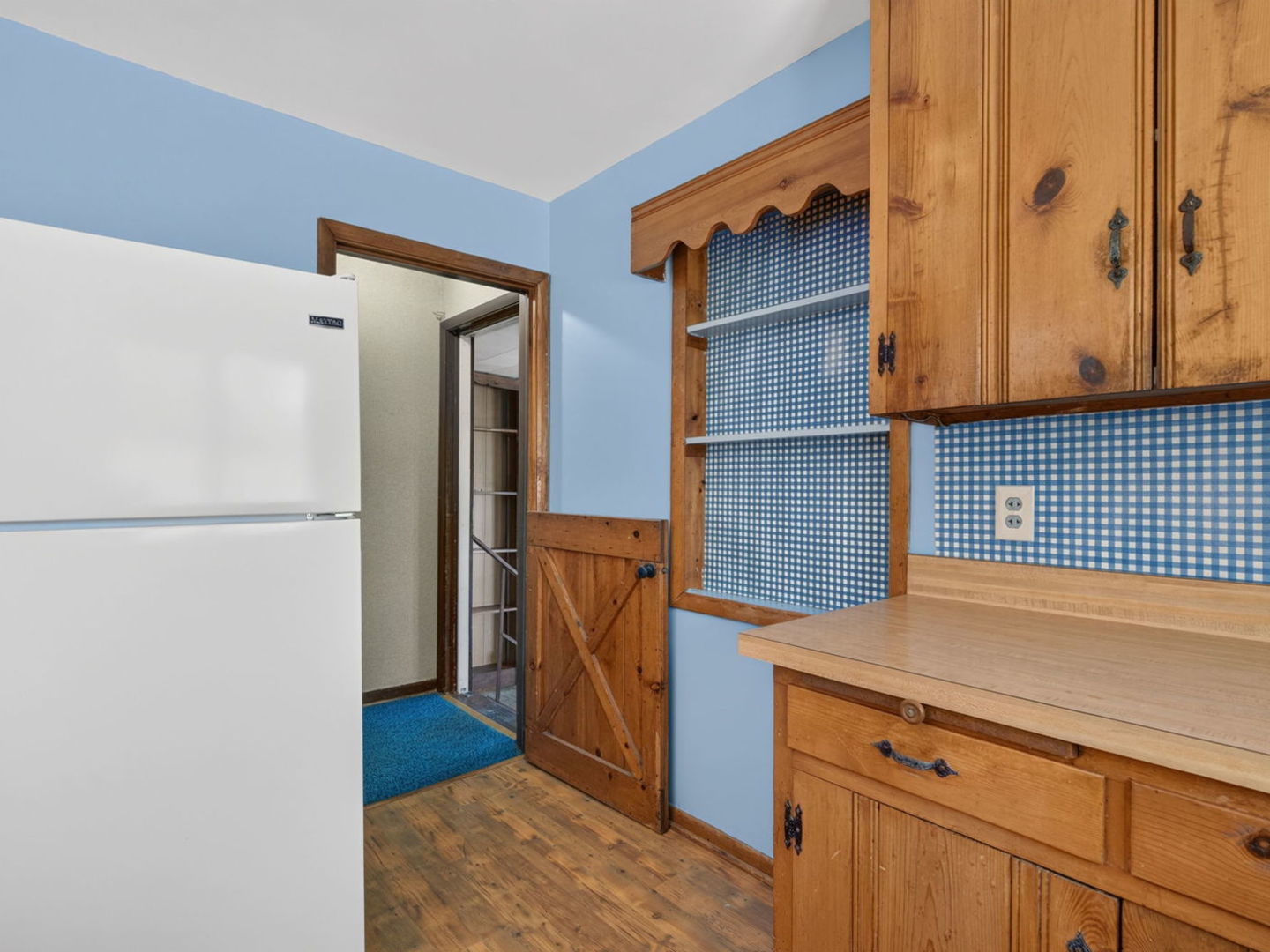2485 E Division Street Property Photo 17