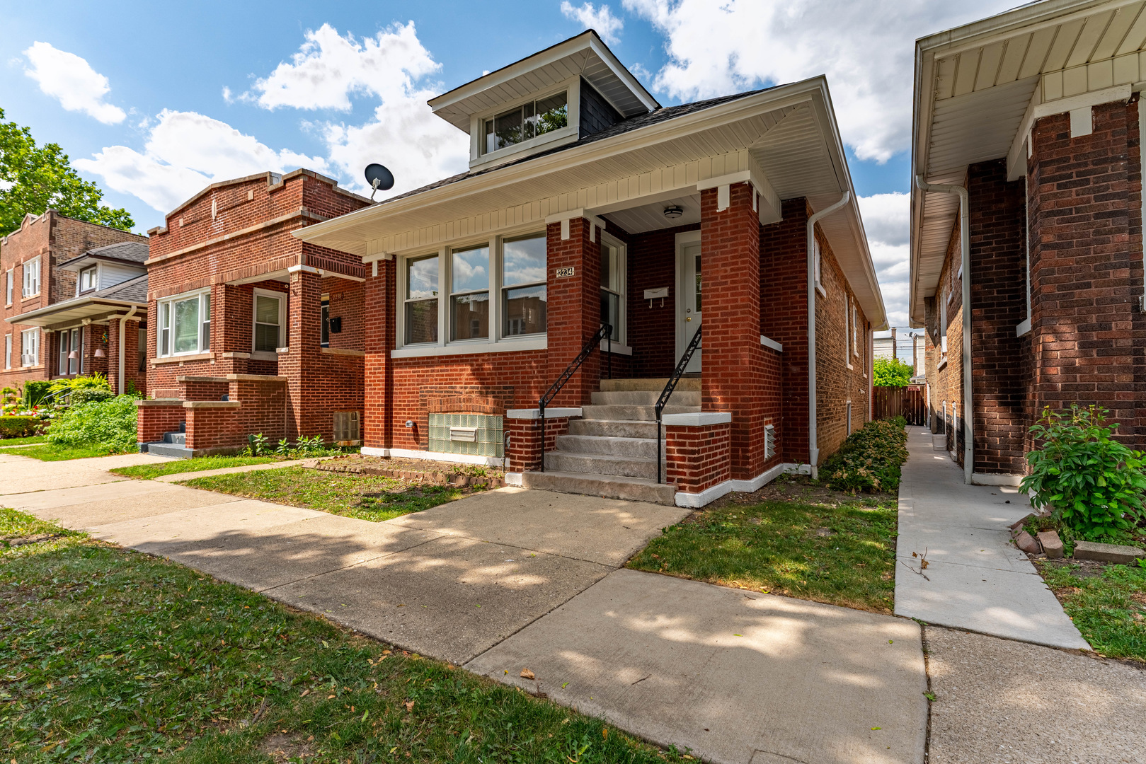 2234 Gunderson Avenue Property Photo 1