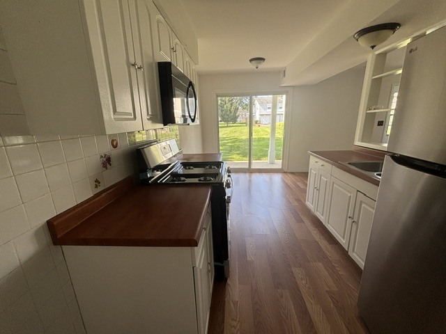 1242 Oboe Court Property Photo 5