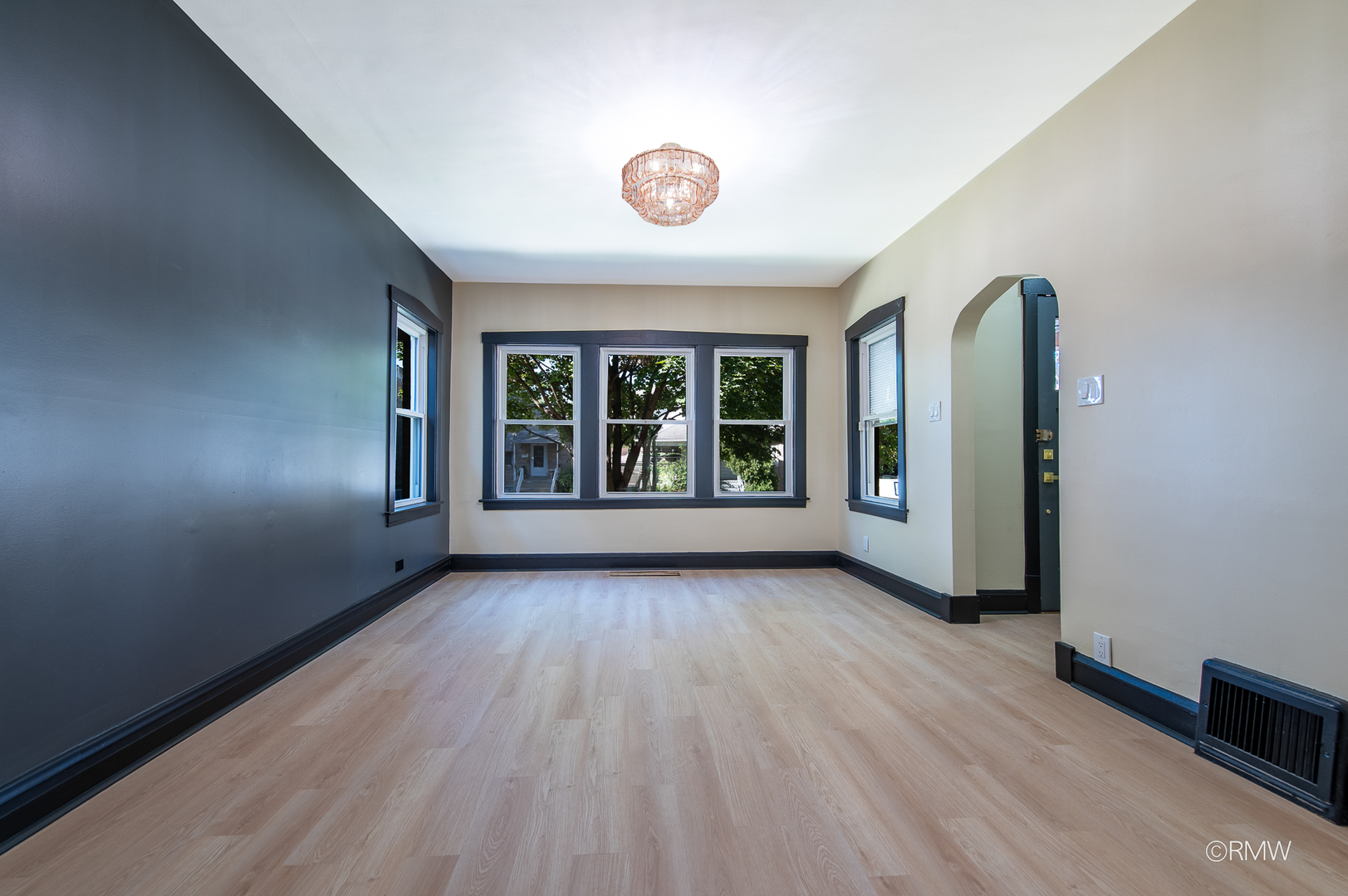 1227 Highland Avenue Property Photo 4