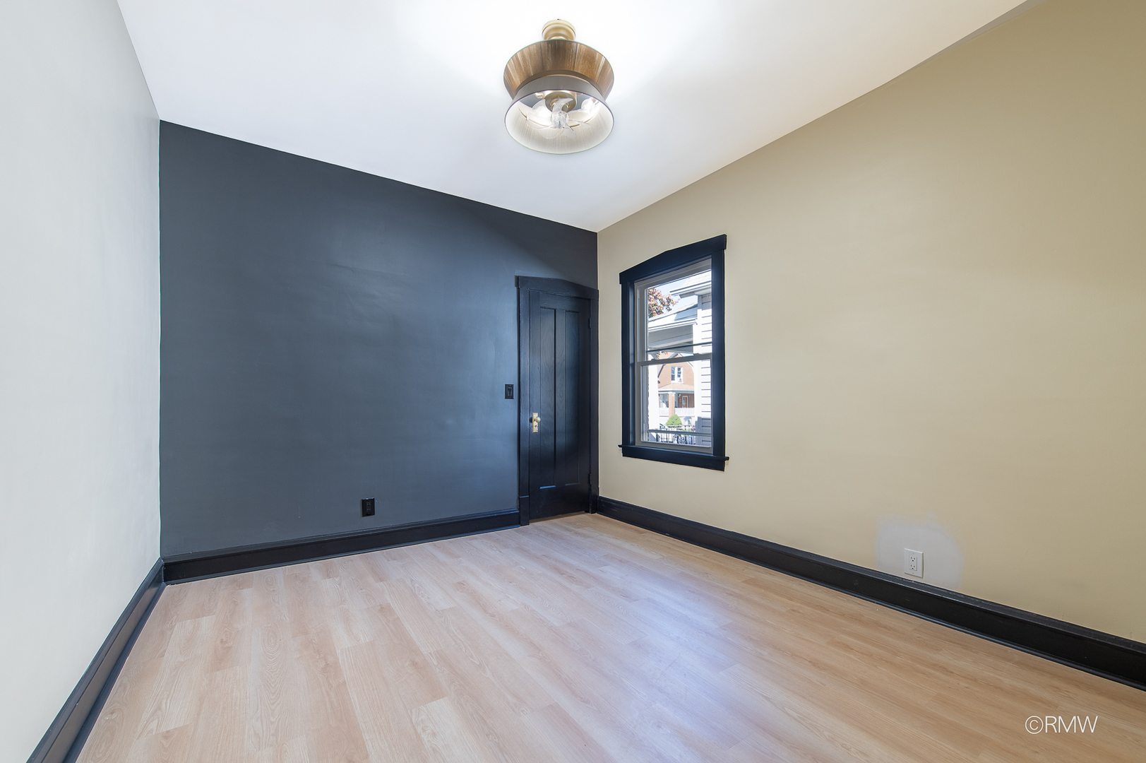 1227 Highland Avenue Property Photo 8