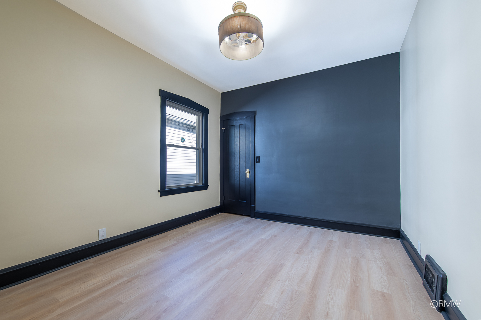 1227 Highland Avenue Property Photo 10