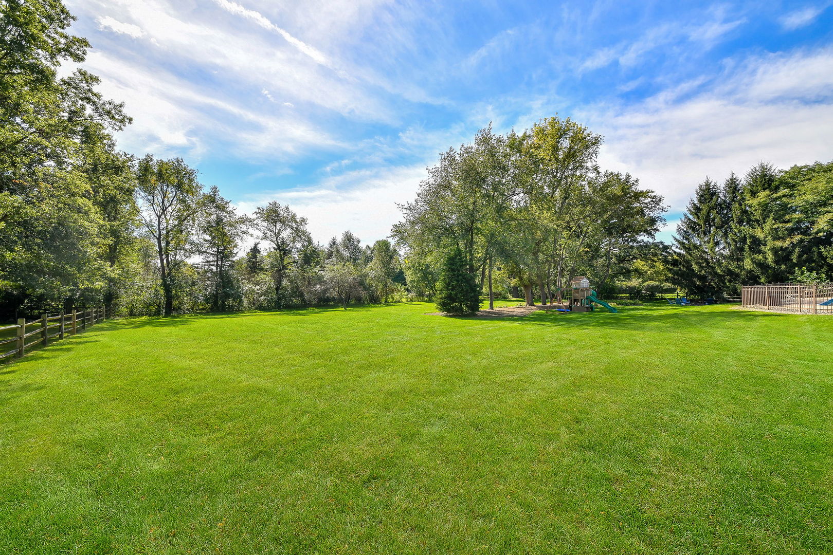 12777715 Property Photo 30