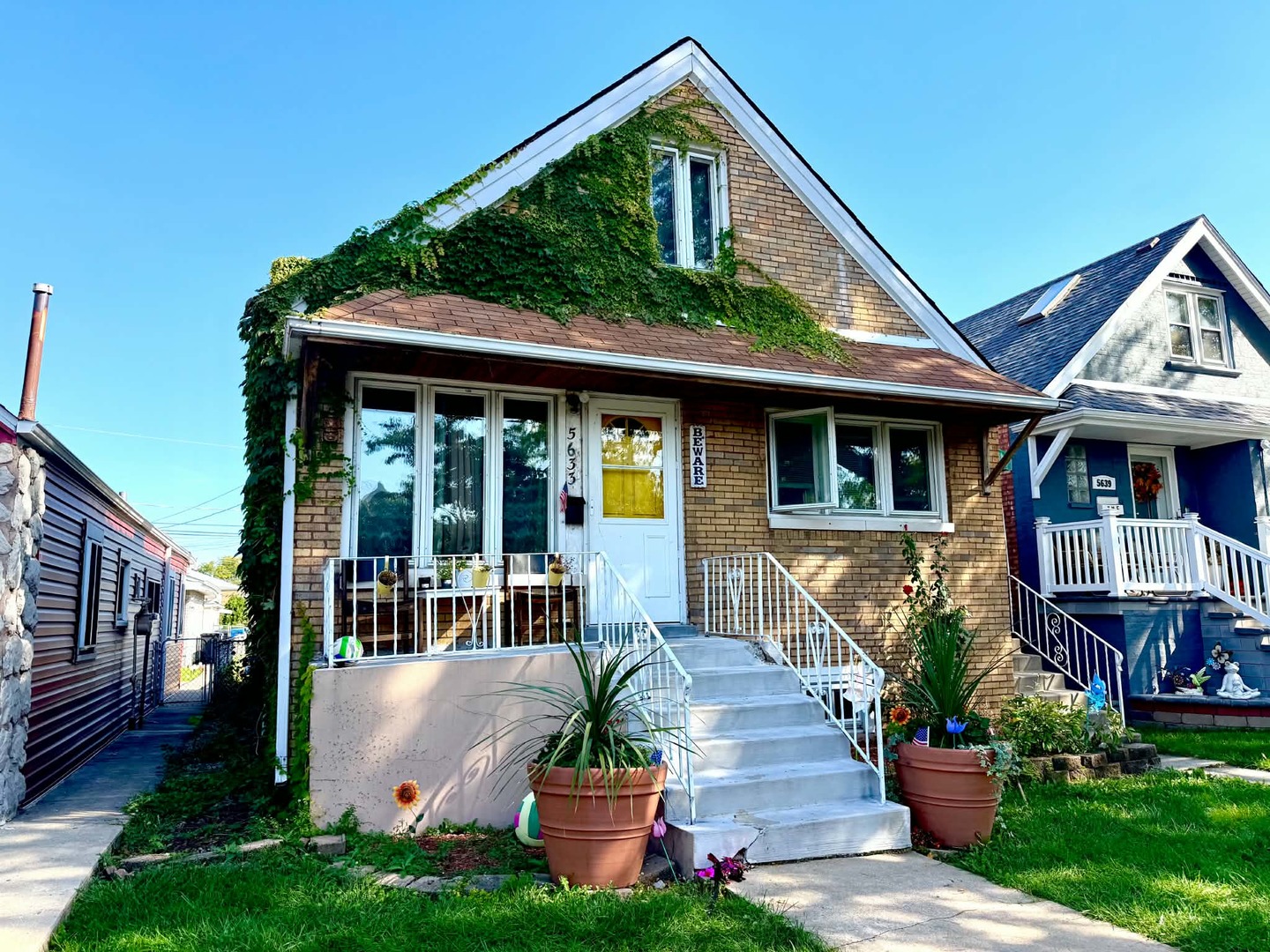5633 S Kolmar Avenue Property Photo 1