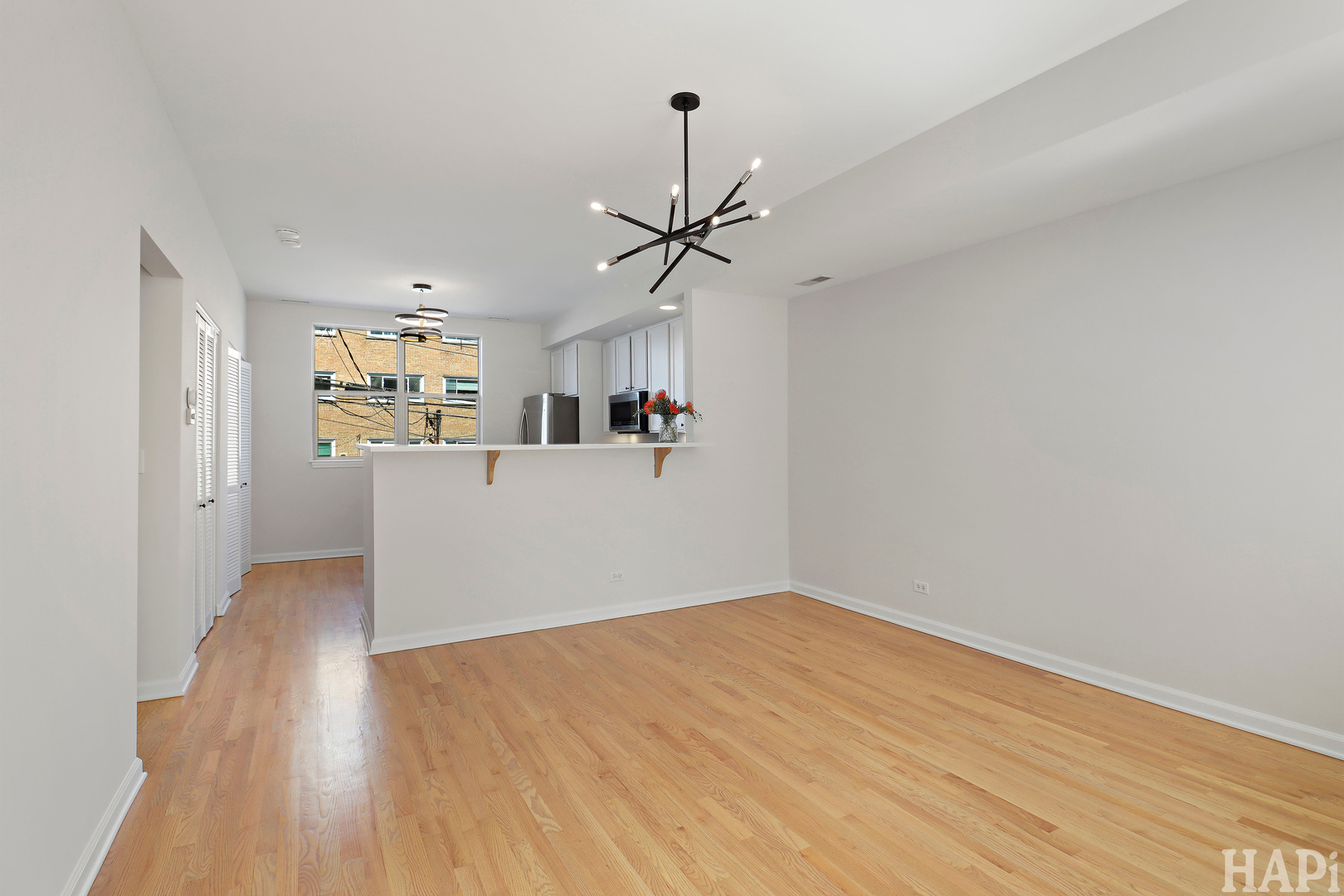 6957 N Western Avenue E Property Photo 7