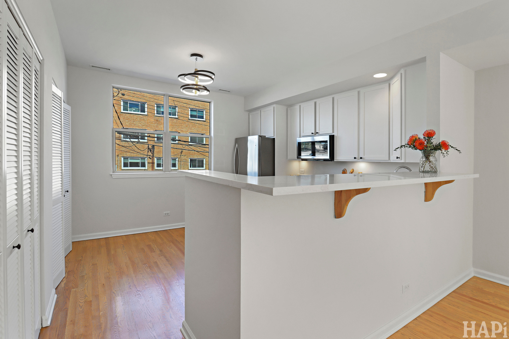 6957 N Western Avenue E Property Photo 11